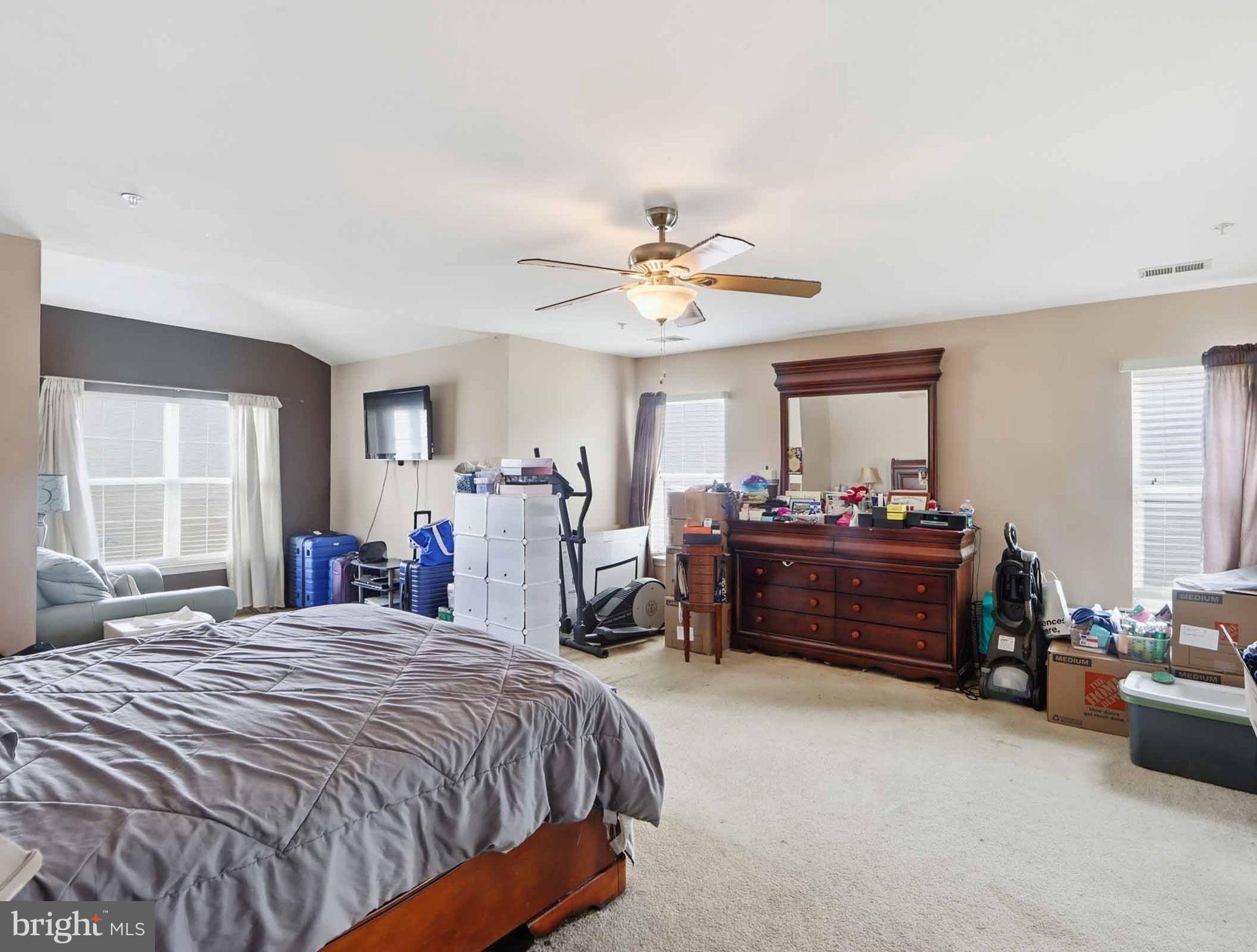 DAISEY FIELDS - Residential