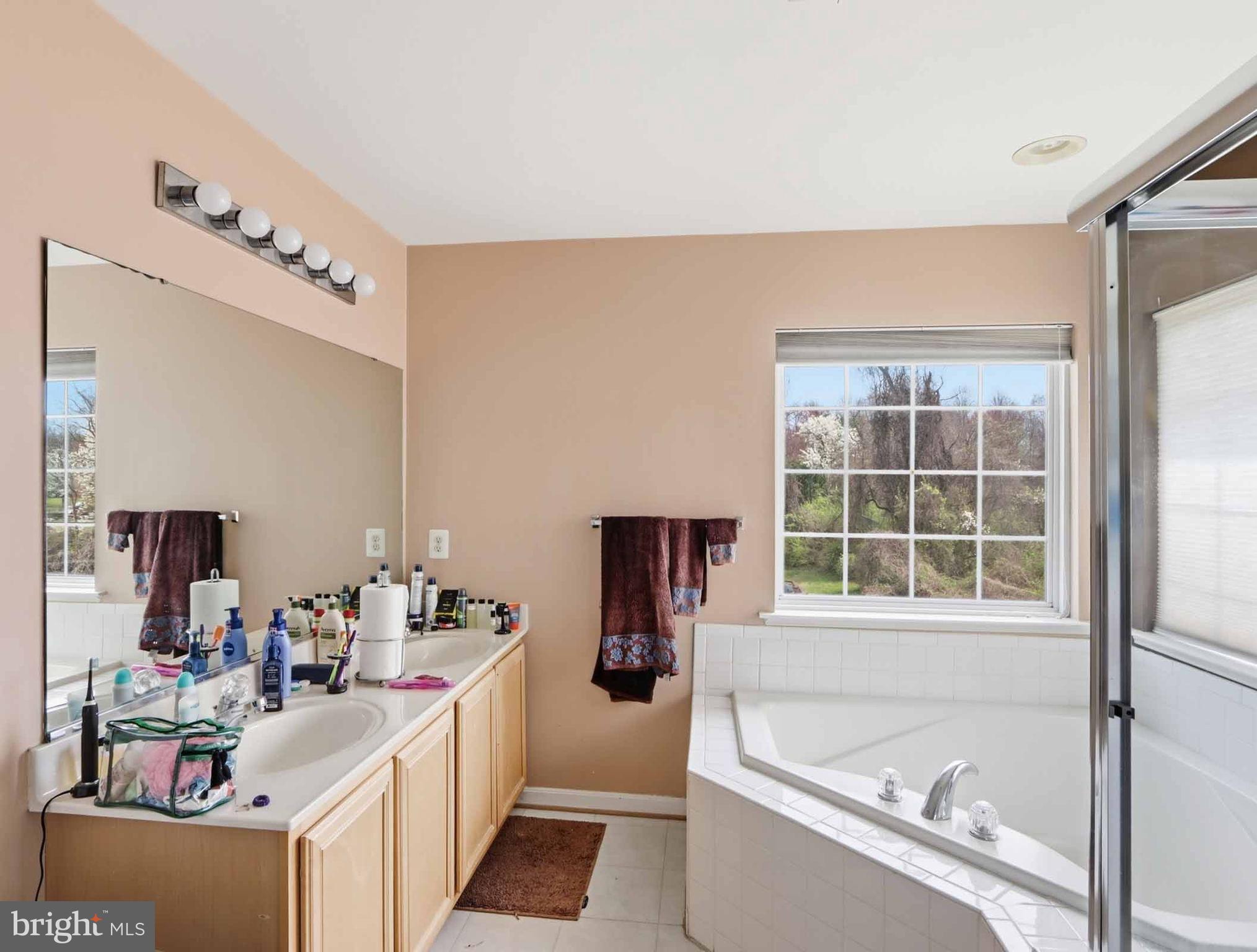 DAISEY FIELDS - Residential