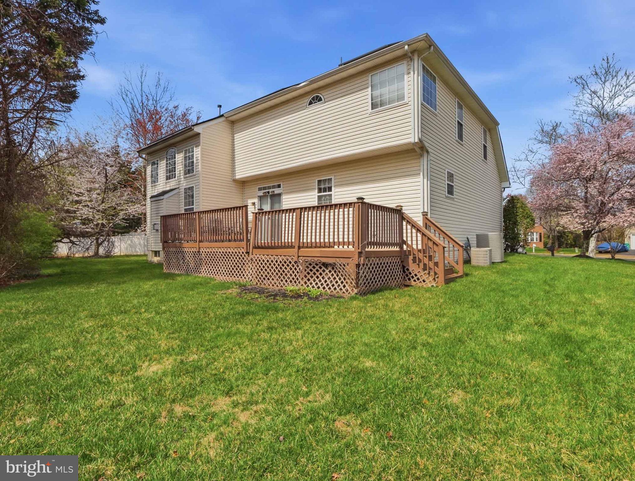 DAISEY FIELDS - Residential