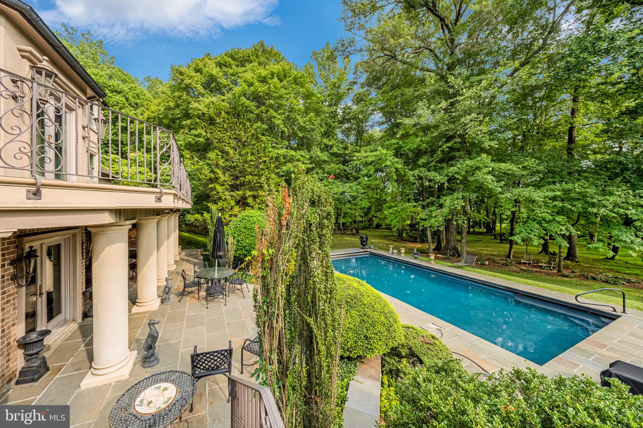6700 VENDOME TERRACE