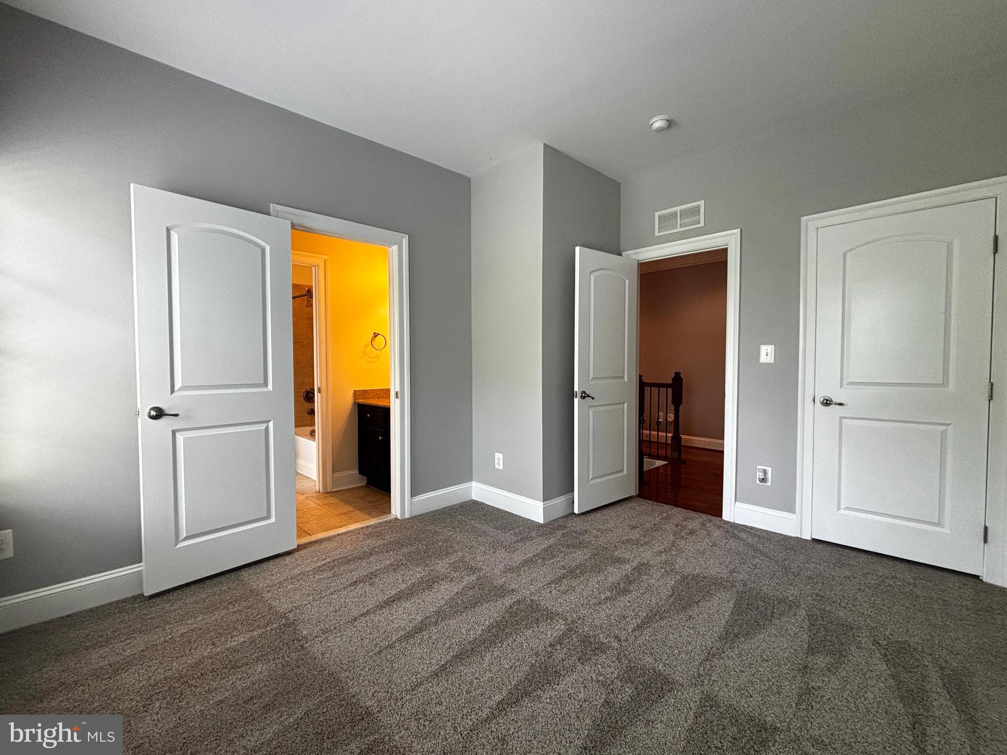 AMANDA PLACE - Residential