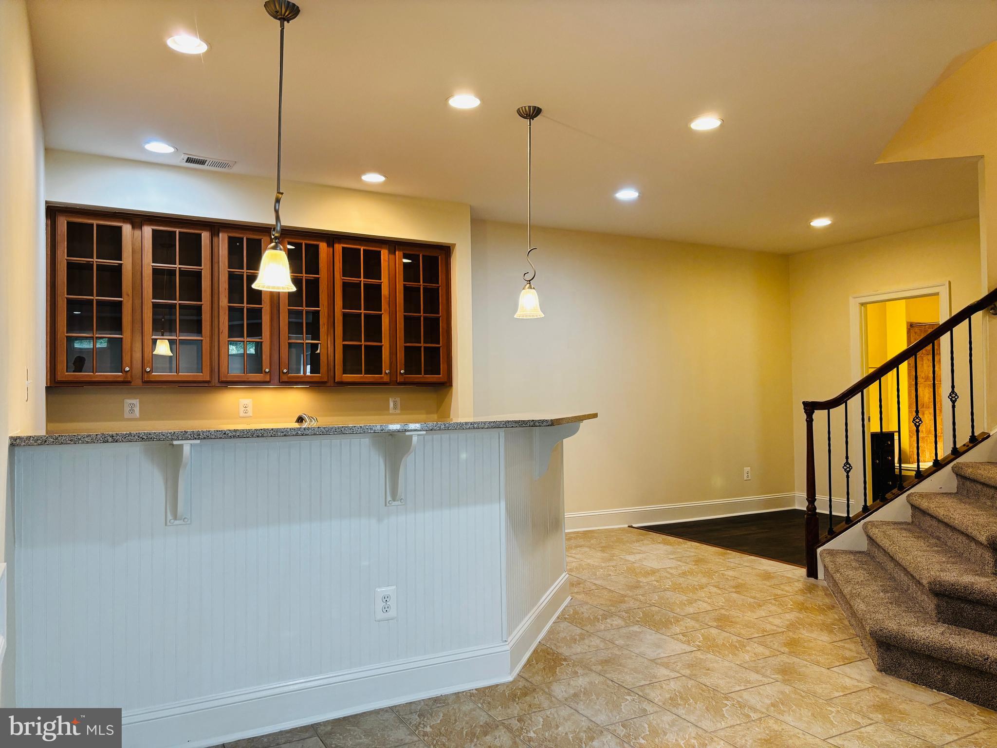 AMANDA PLACE - Residential