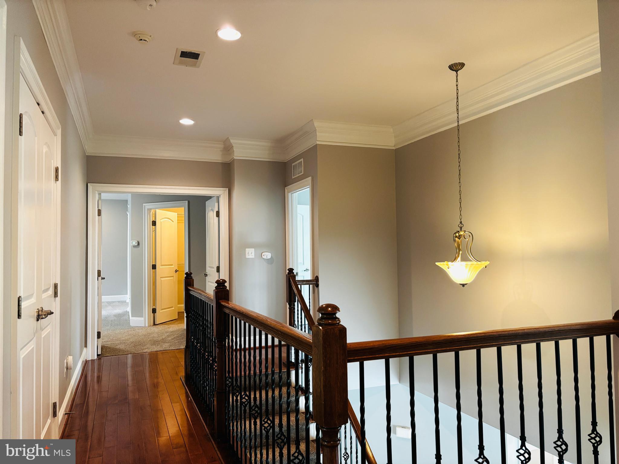 AMANDA PLACE - Residential