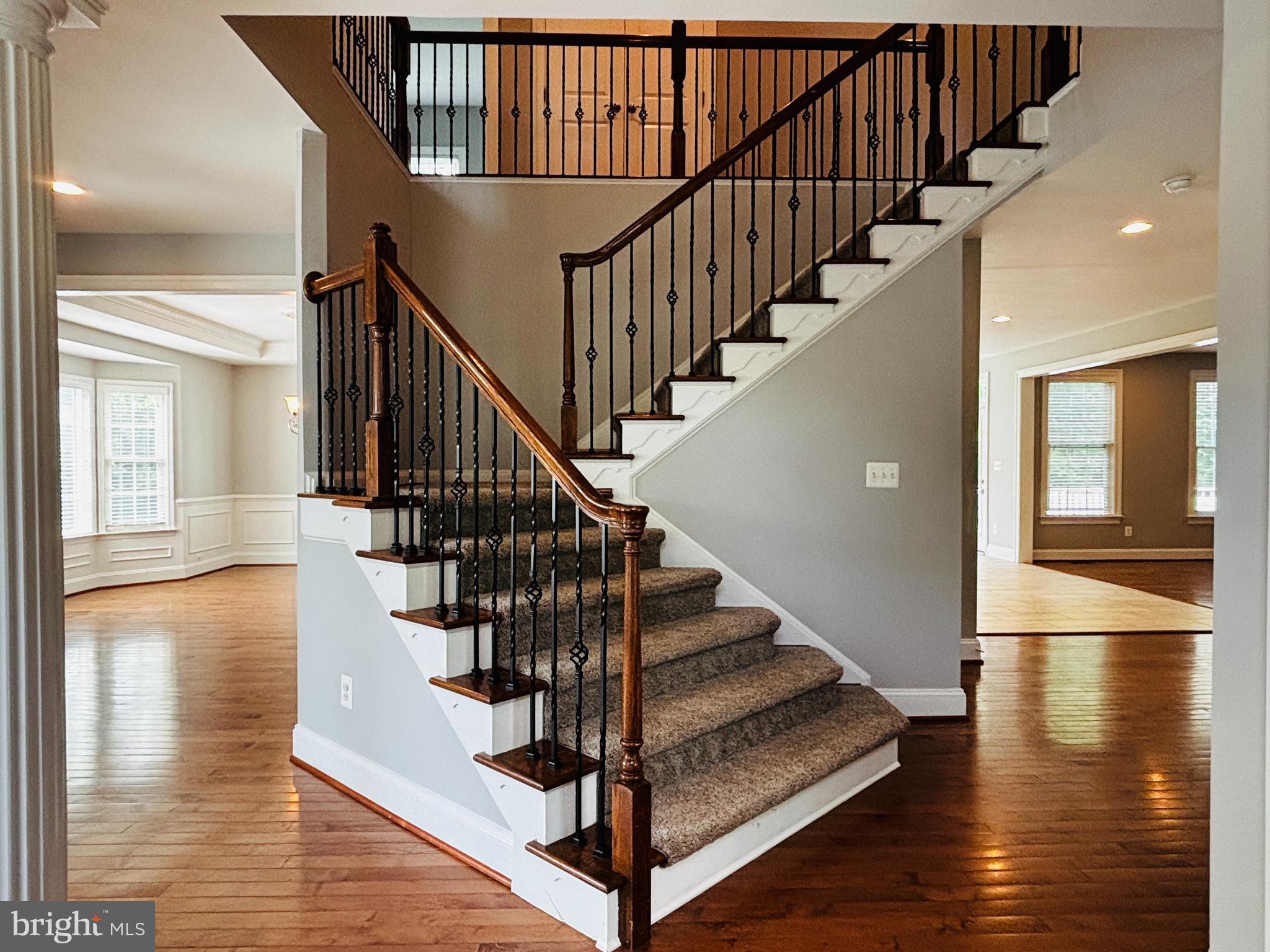 AMANDA PLACE - Residential