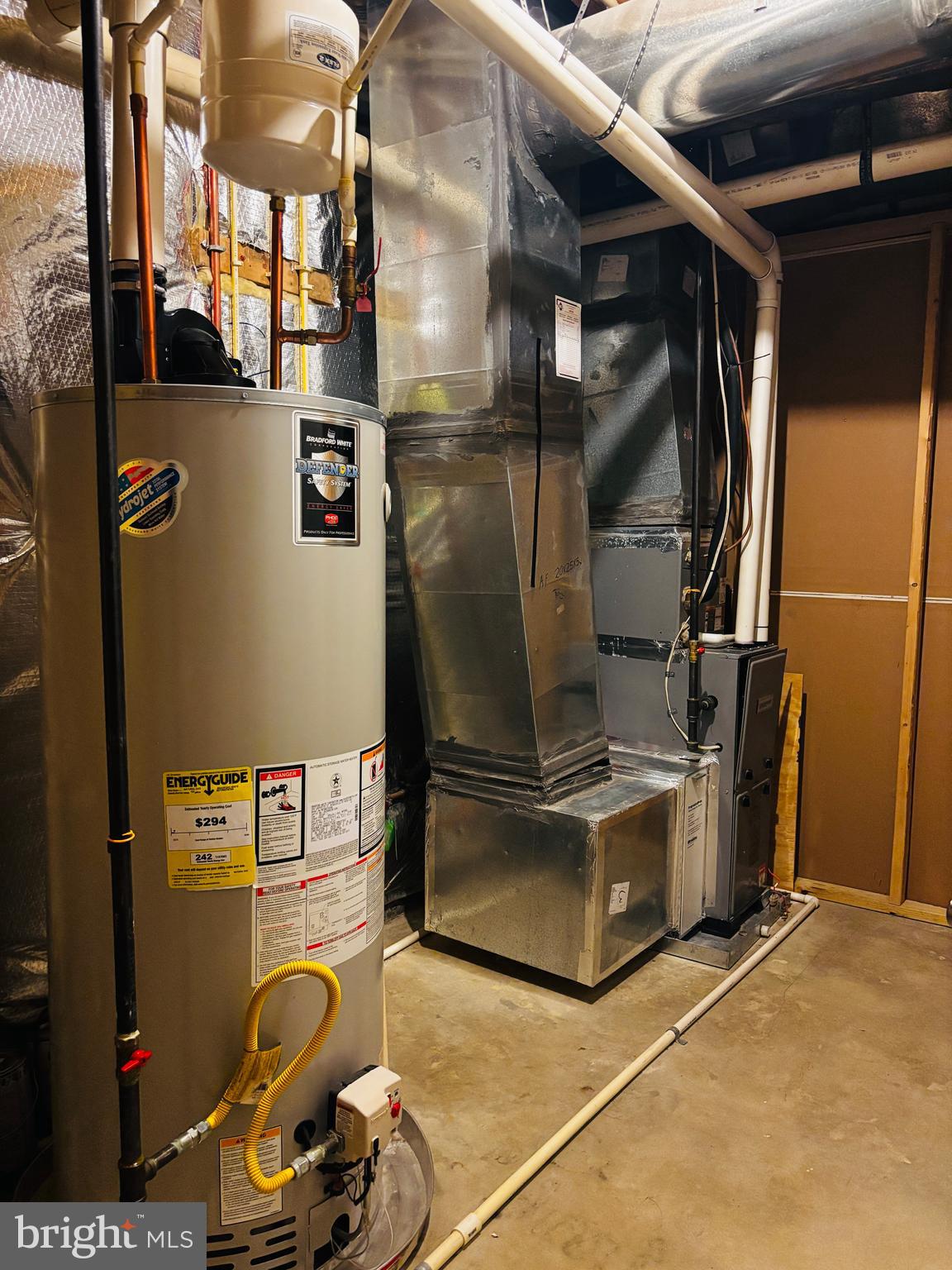 AMANDA PLACE - Residential