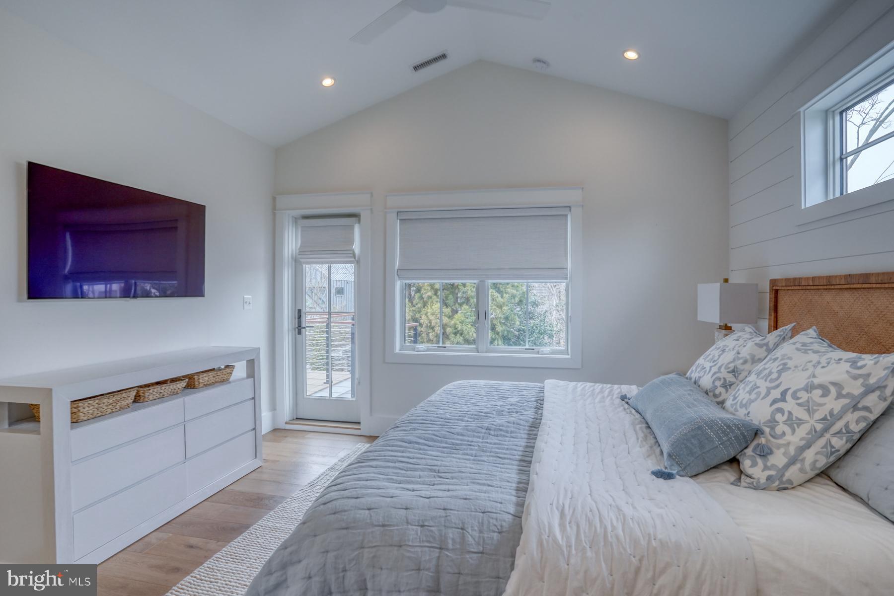 MARTIN COX DEV - Residential