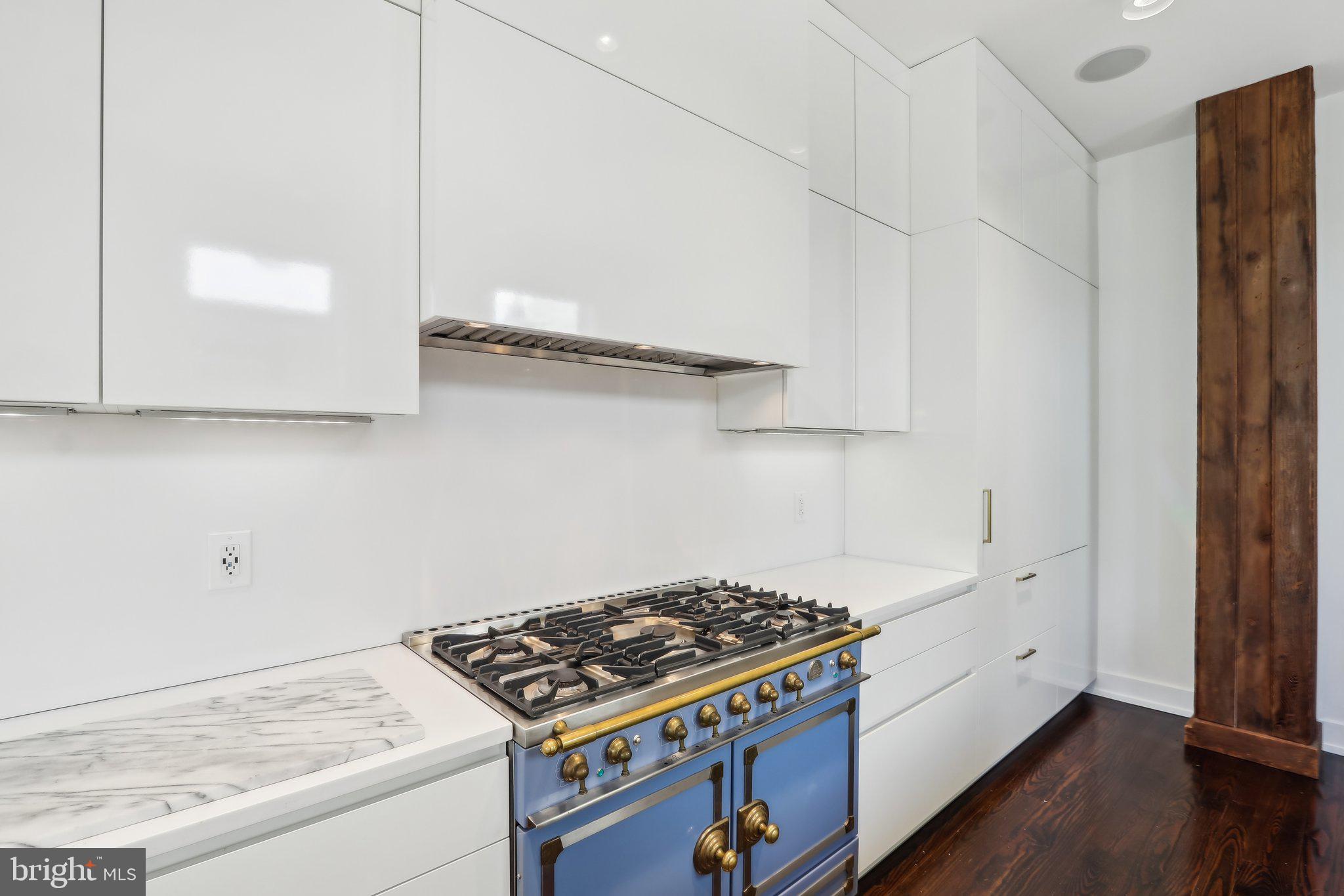 HAWTHORNE - Residential