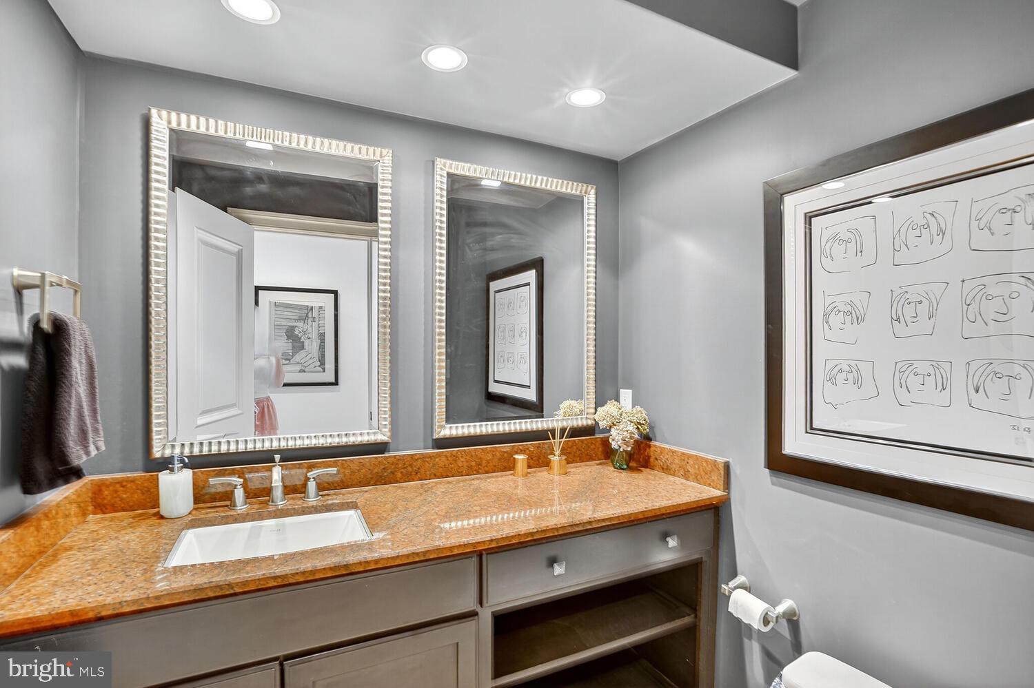 BEVERLEY HILLS - Residential