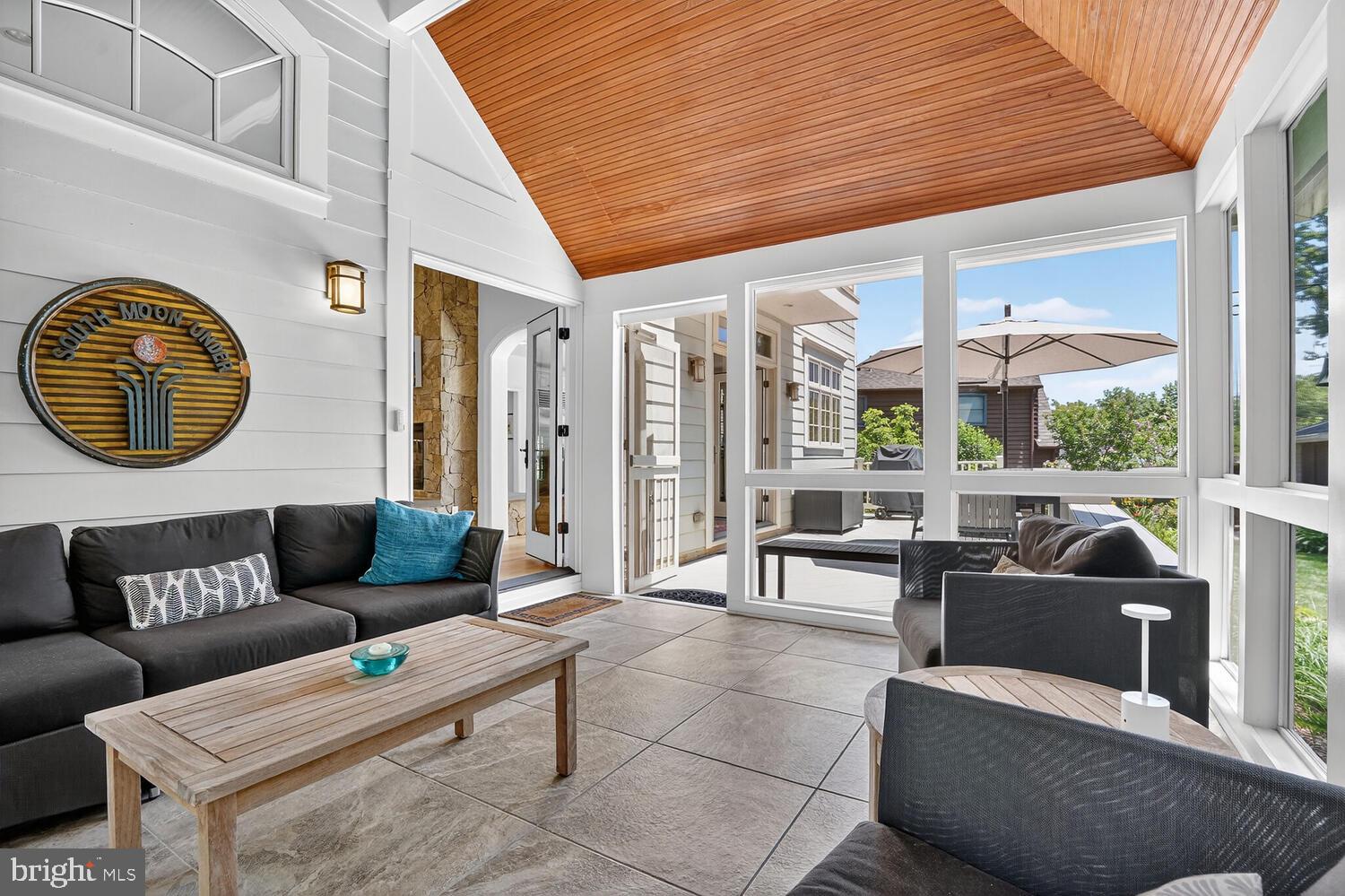 BEVERLEY HILLS - Residential