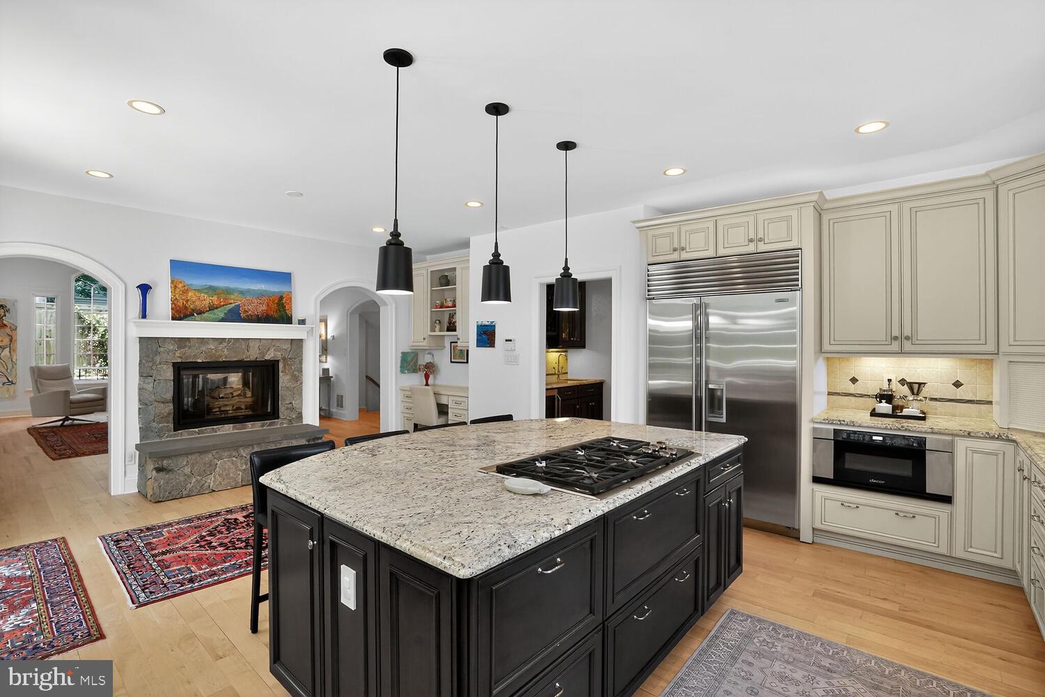 BEVERLEY HILLS - Residential