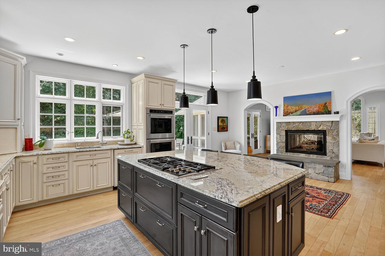 BEVERLEY HILLS - Residential