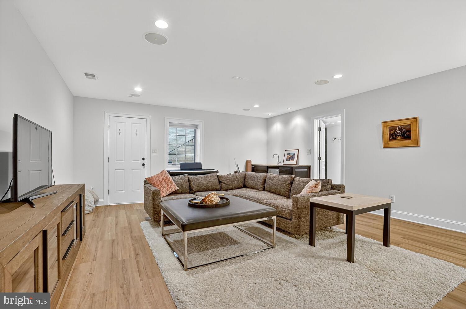 BEVERLEY HILLS - Residential