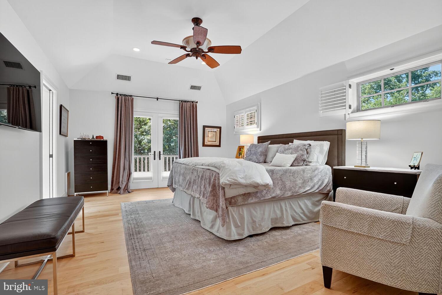 BEVERLEY HILLS - Residential