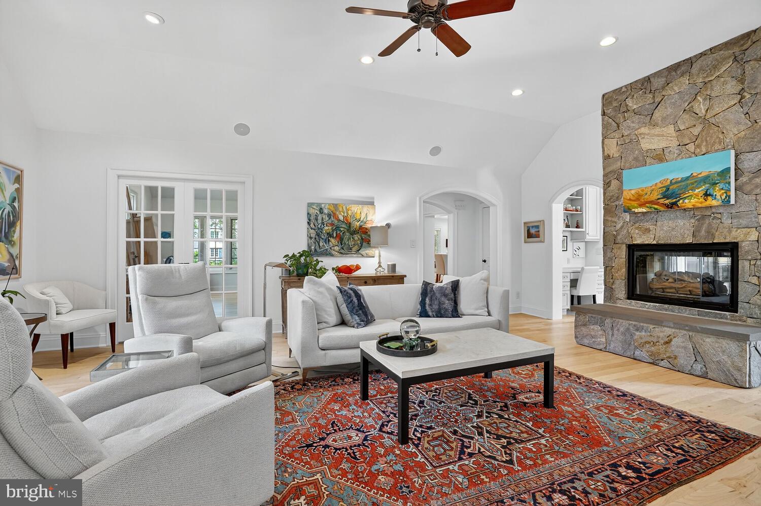 BEVERLEY HILLS - Residential