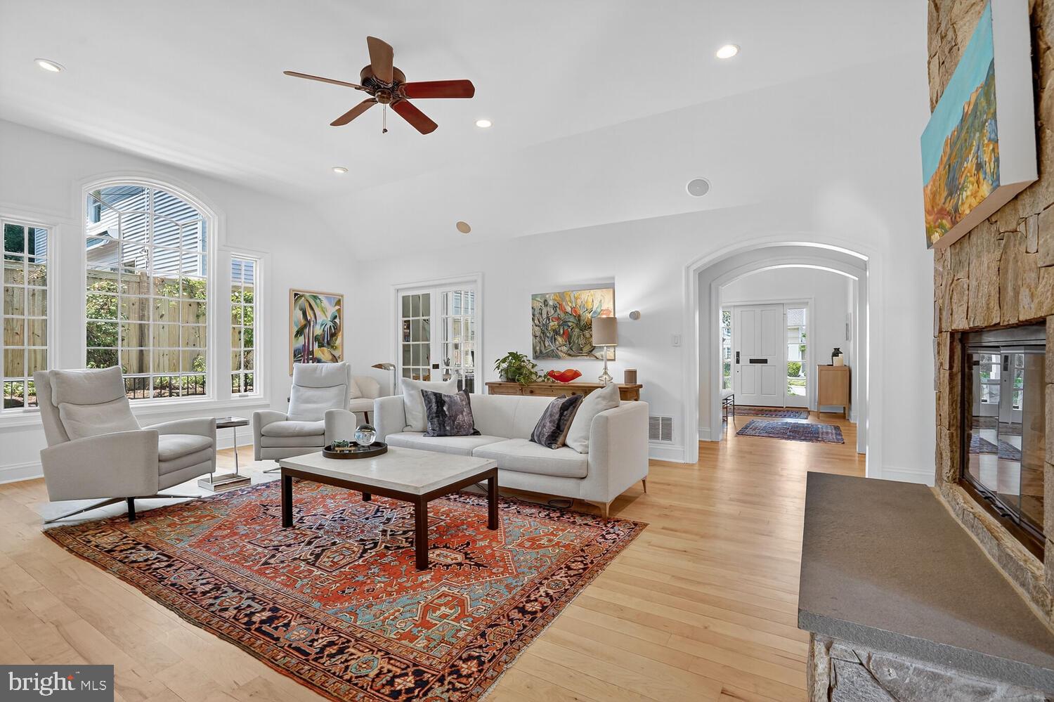 BEVERLEY HILLS - Residential