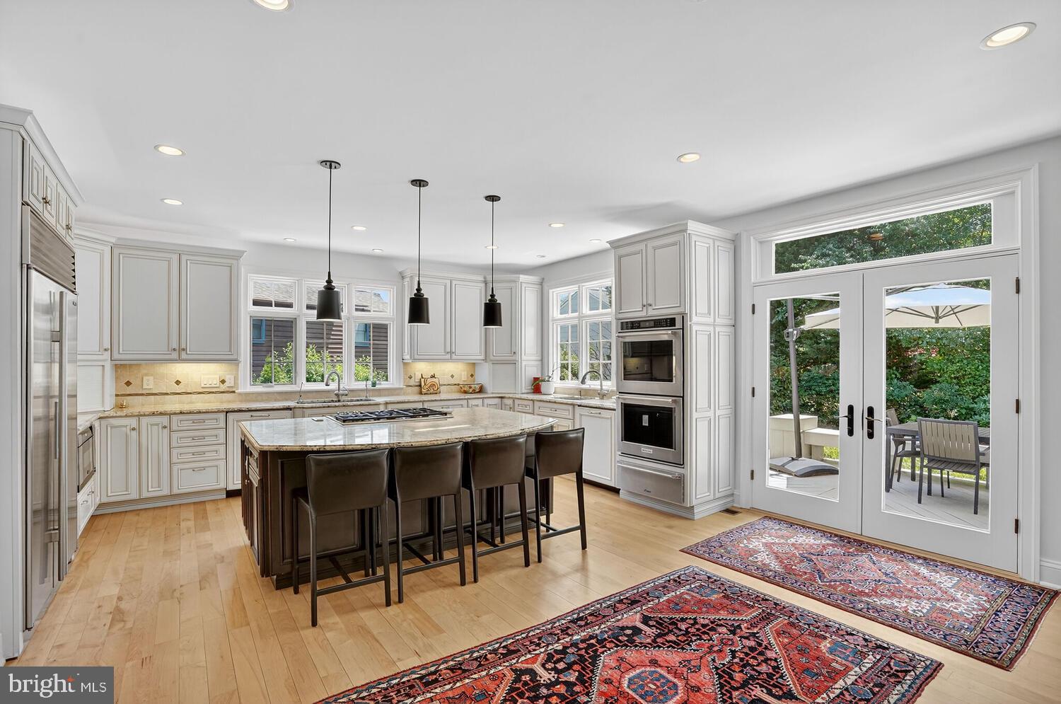 BEVERLEY HILLS - Residential