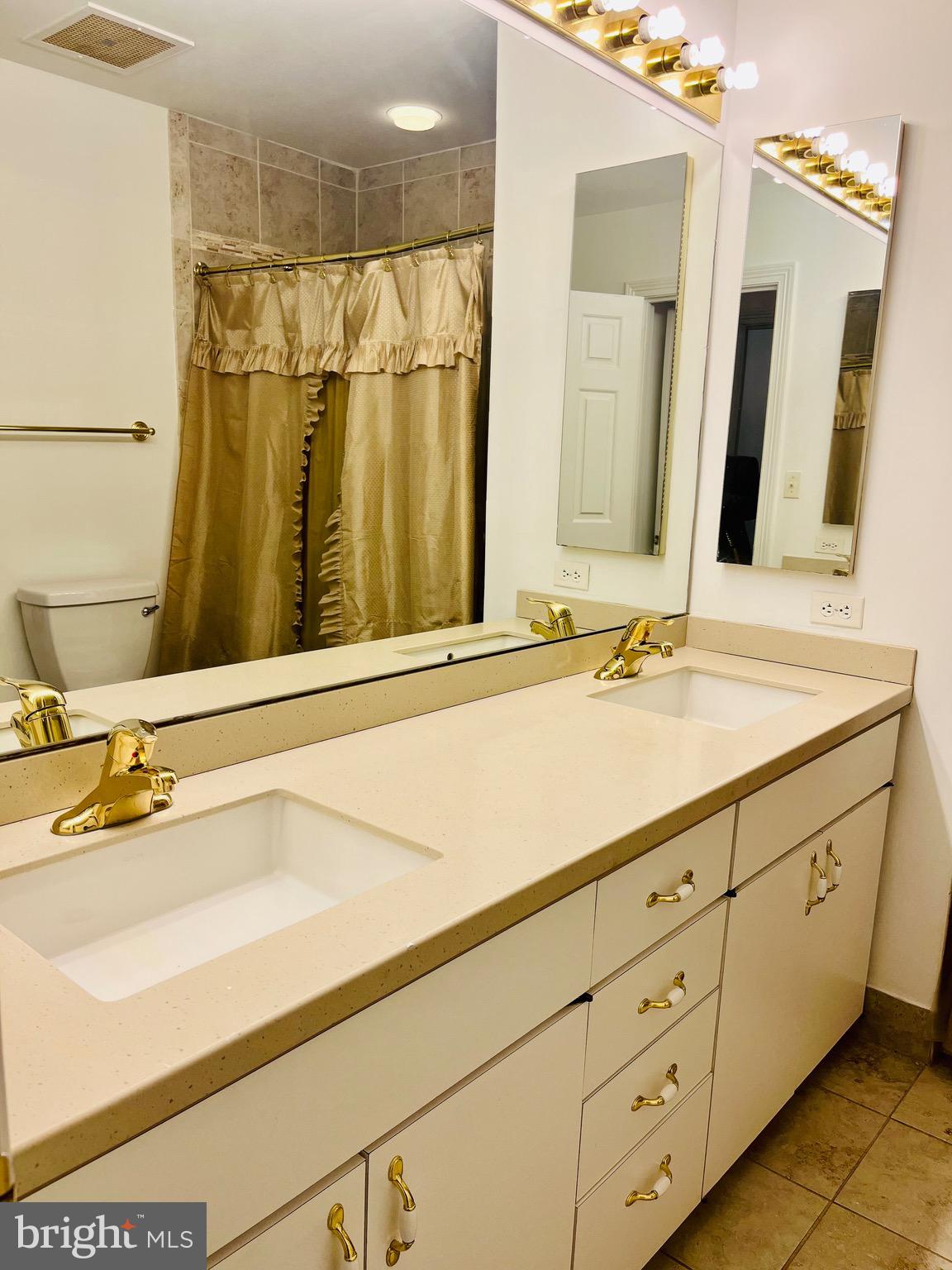 INNER HARBOR - Residential