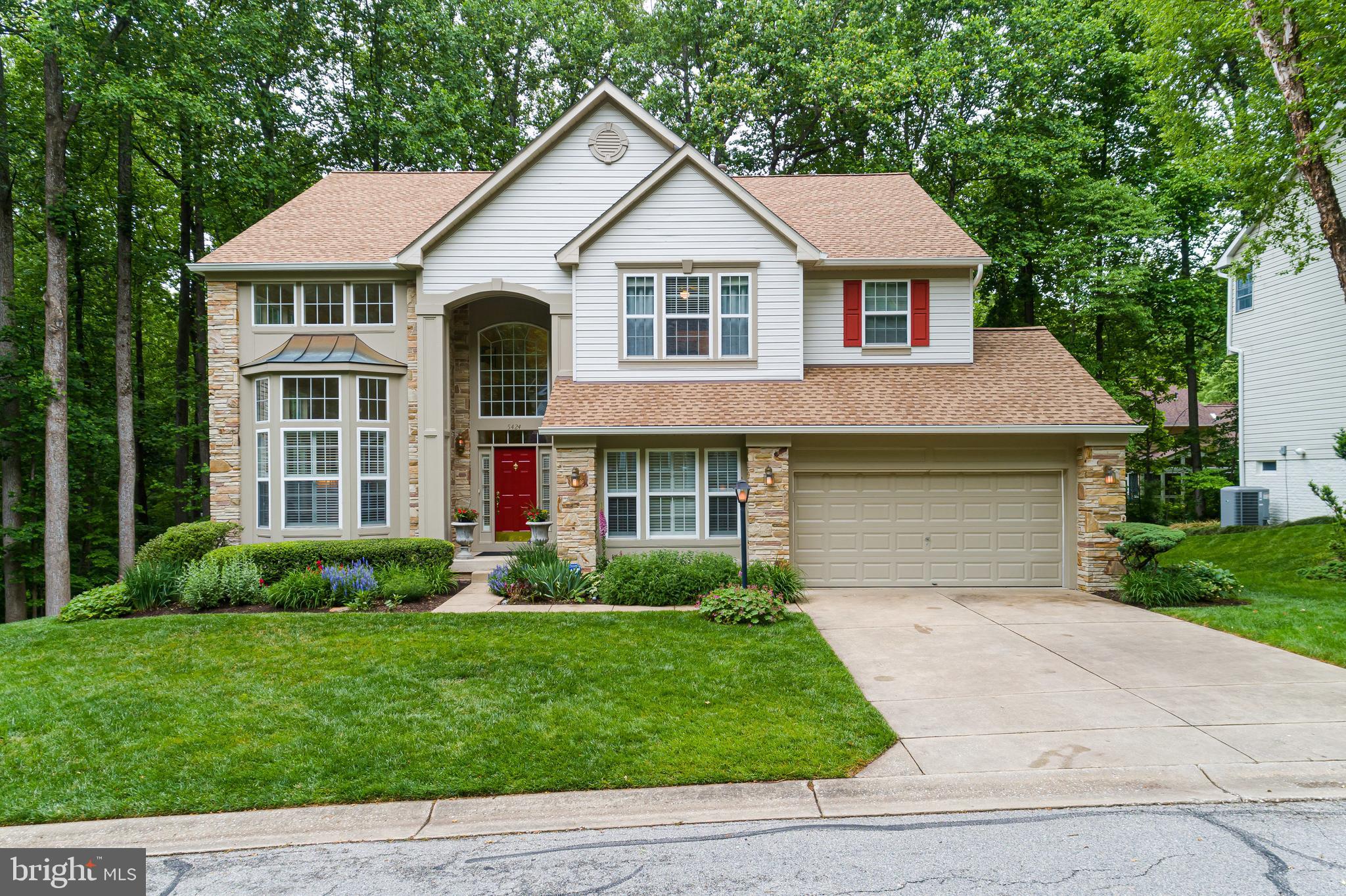 TRAILS AT WOODLOT - Residential