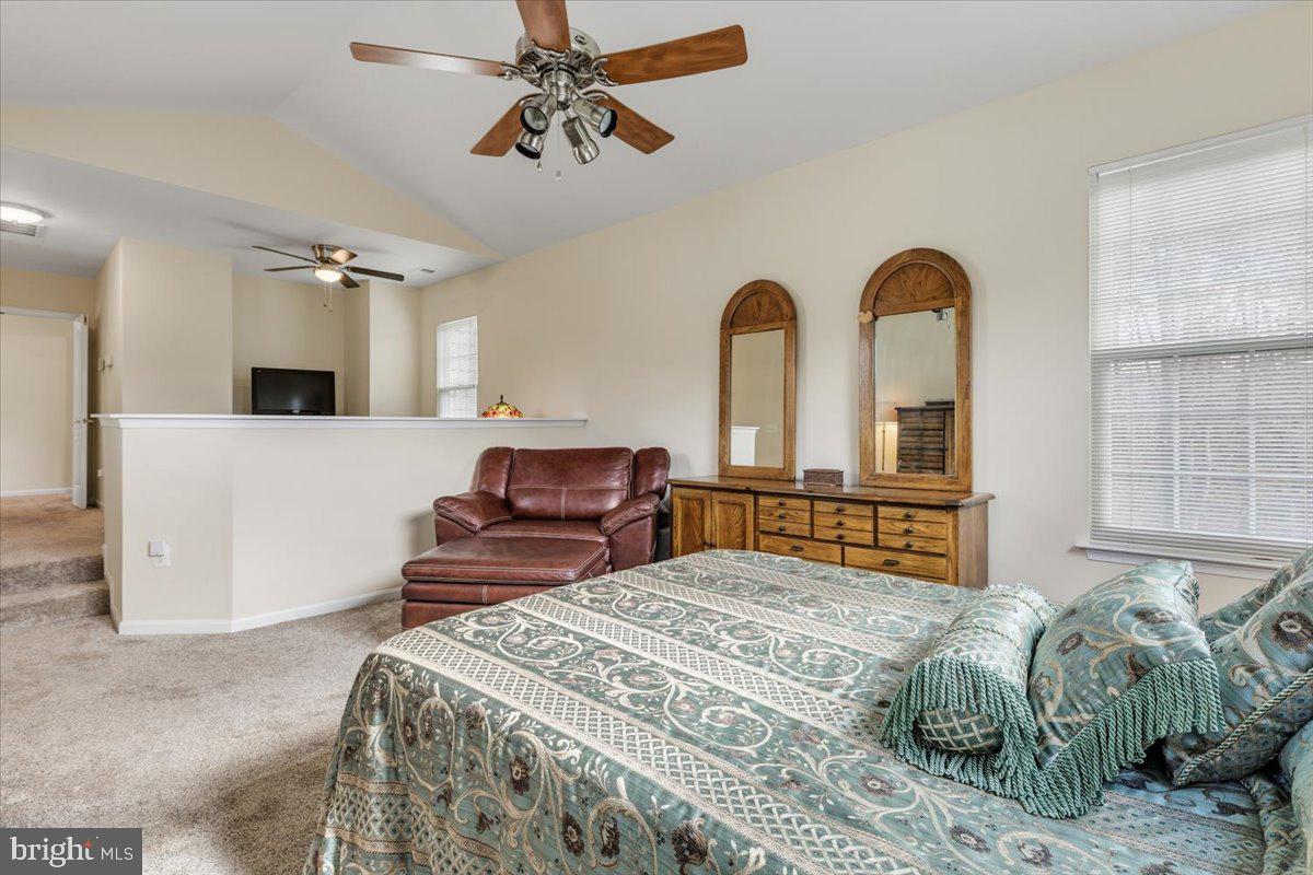 EDGE HILL - Residential