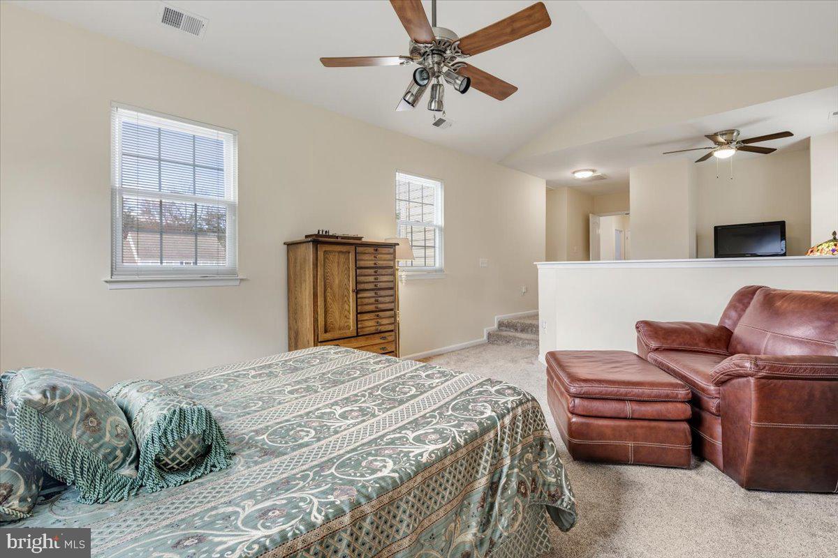 EDGE HILL - Residential