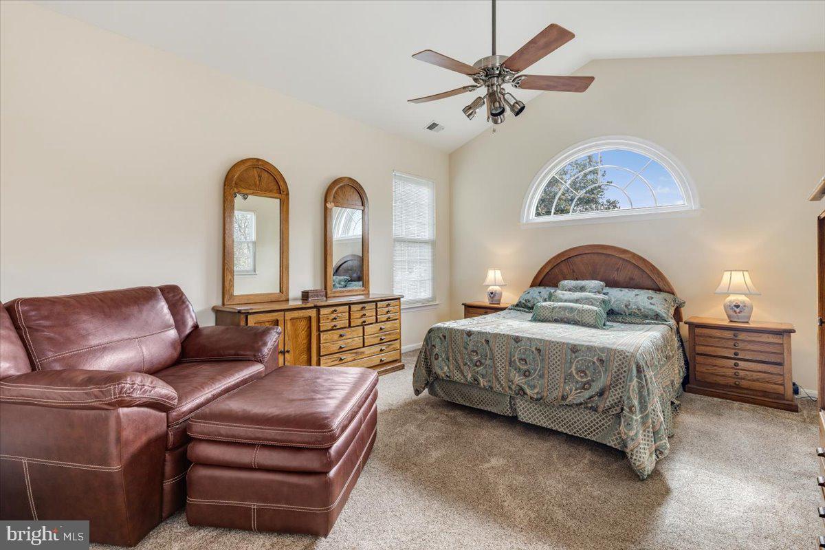 EDGE HILL - Residential