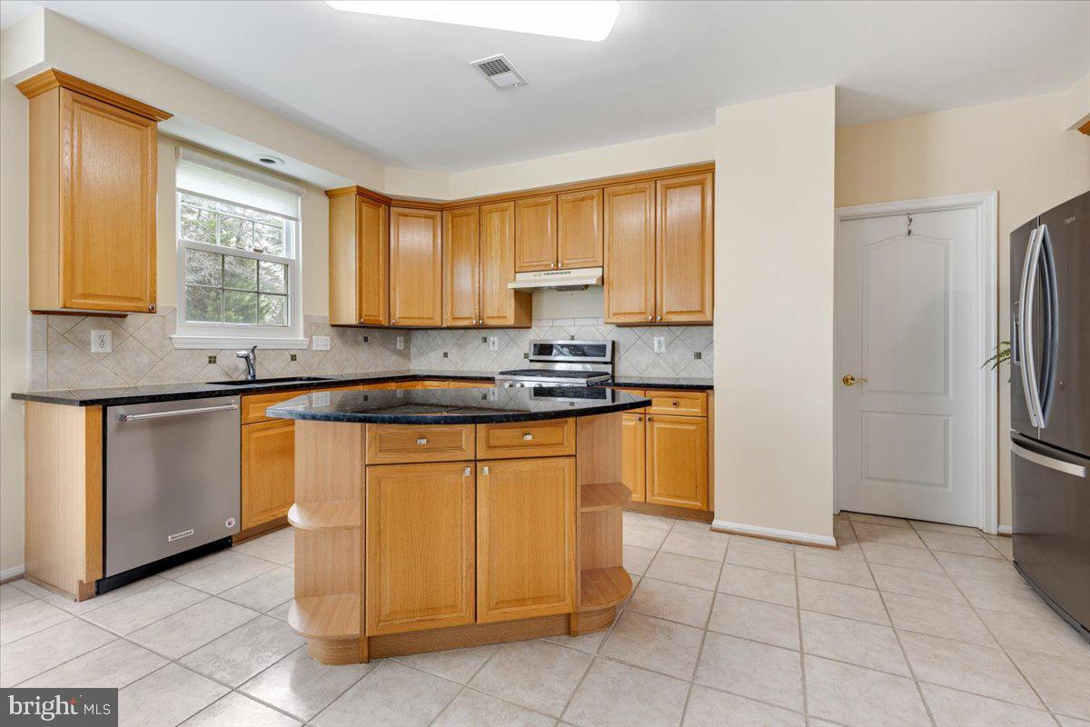 EDGE HILL - Residential