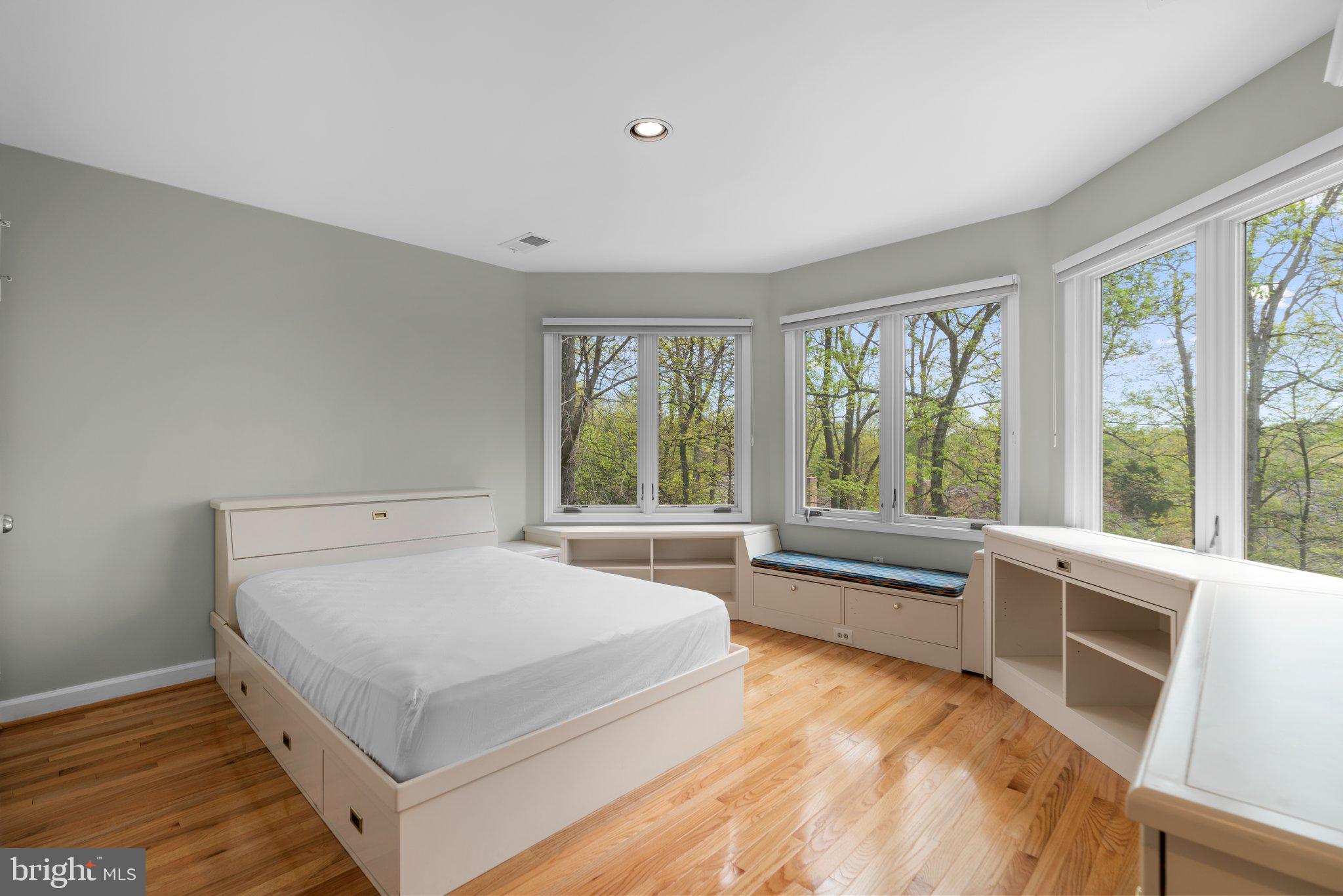 AVENEL - Residential