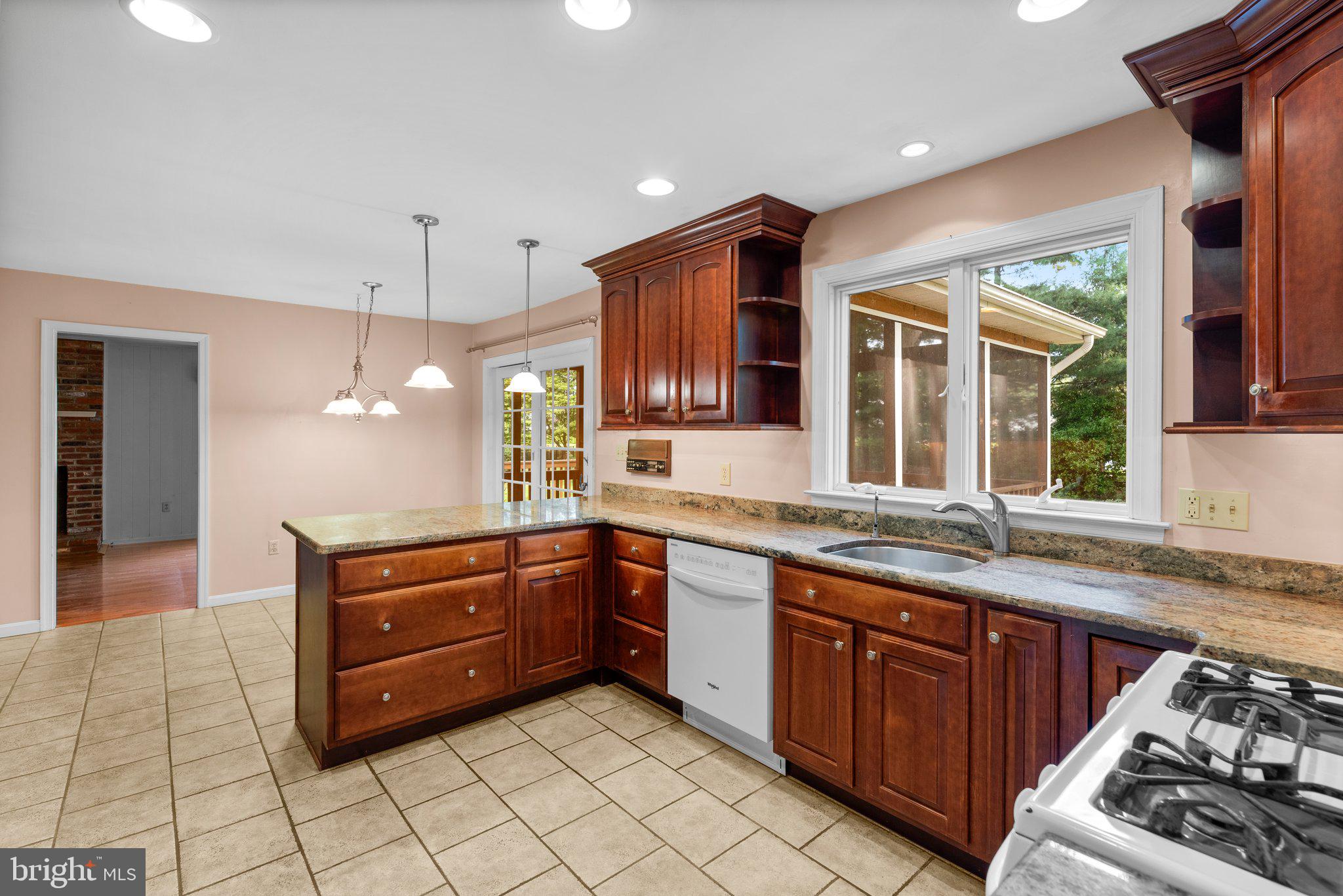 CHARTWELL - Residential