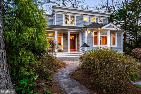 Photo of 198 Acton Road, ANNAPOLIS, MD 21403 (MLS # MDAA2136766)