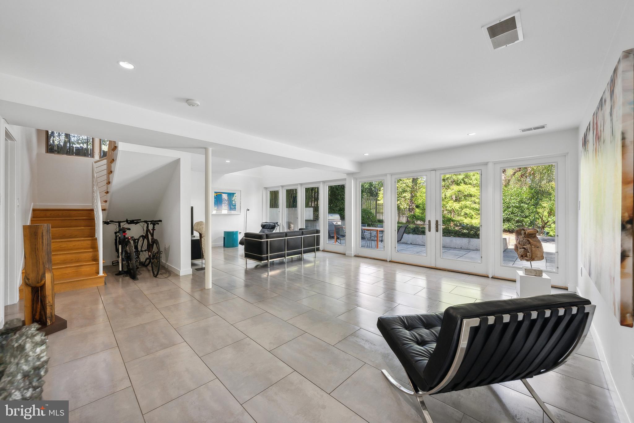 GARRETT PARK - Residential