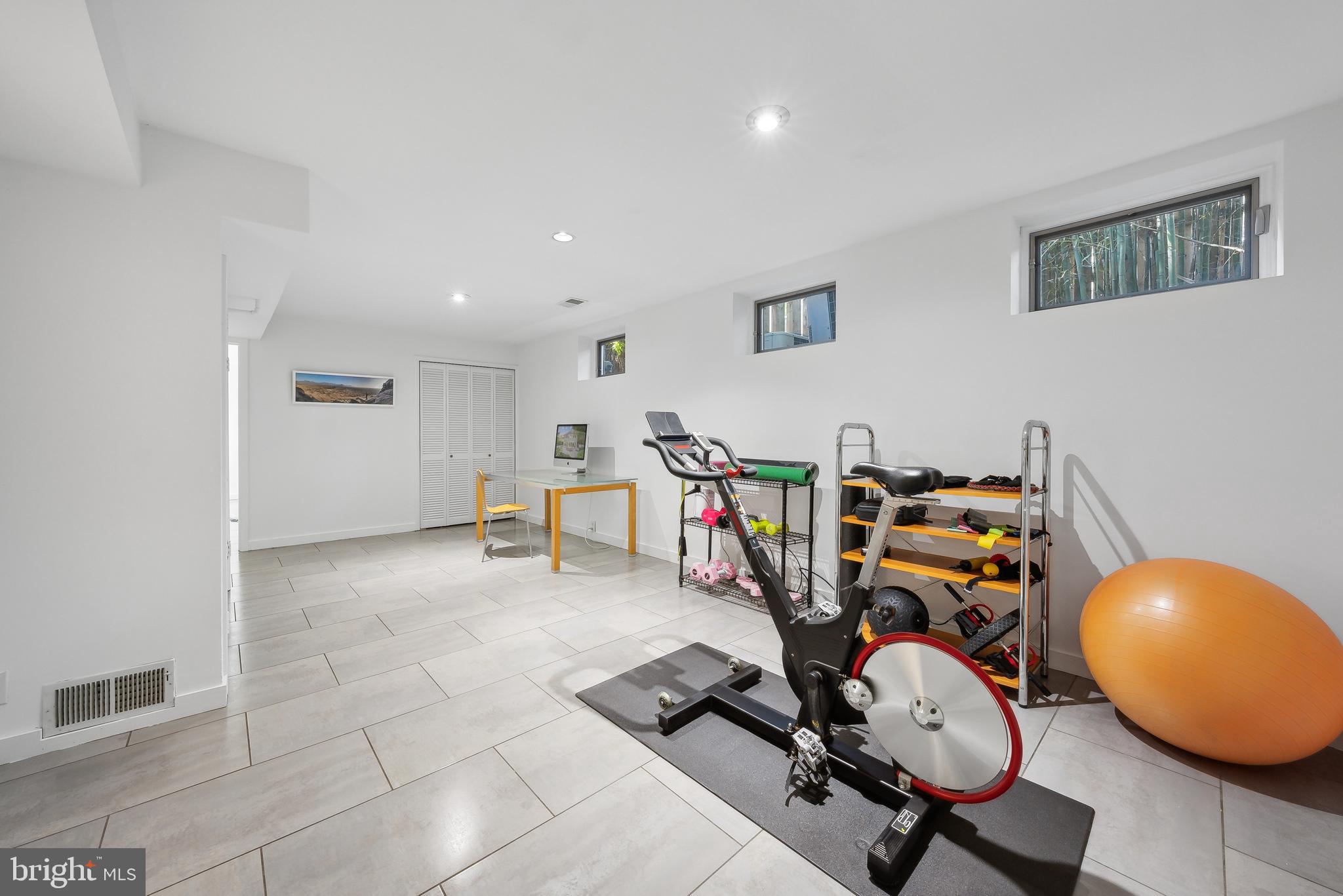 GARRETT PARK - Residential