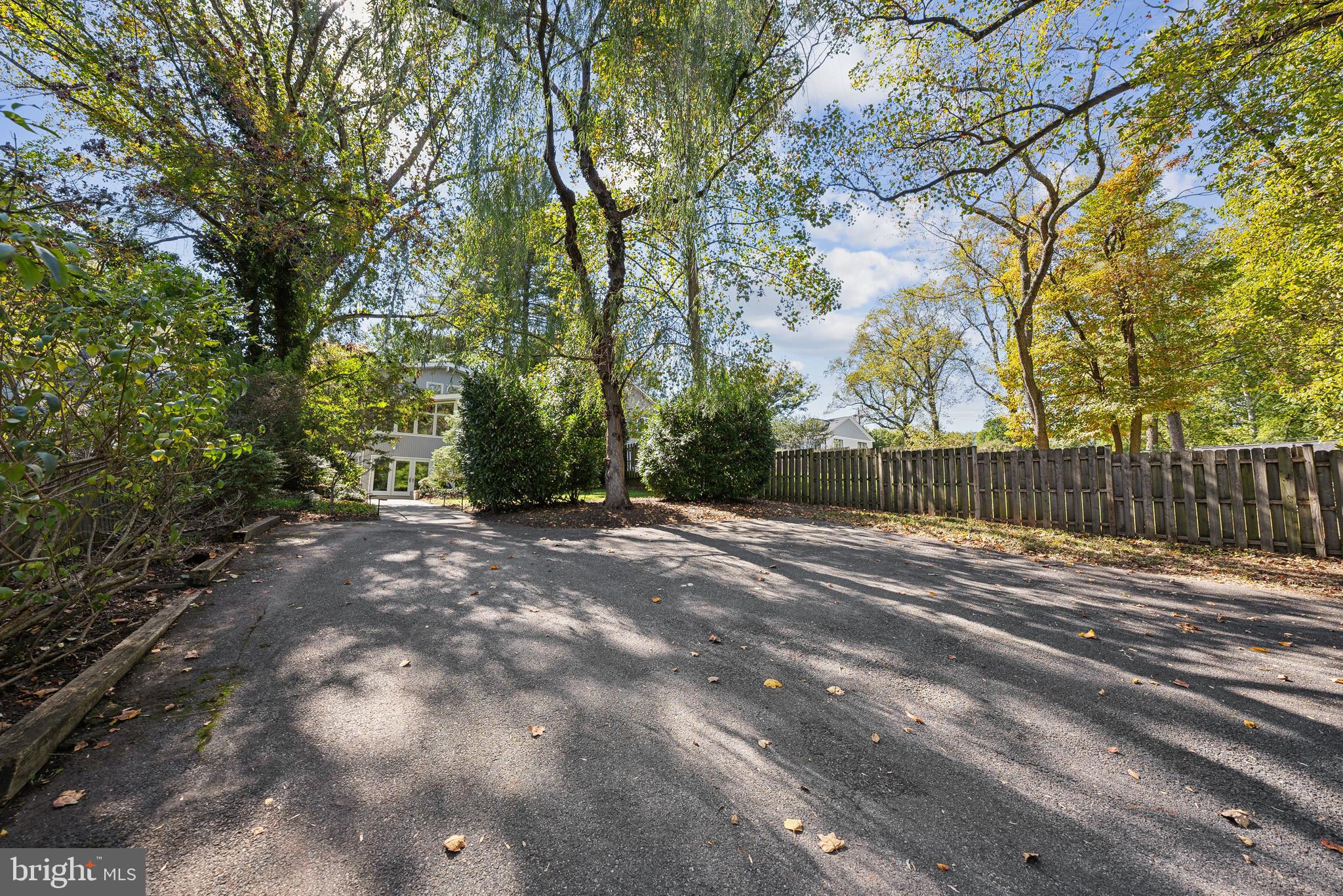 GARRETT PARK - Residential