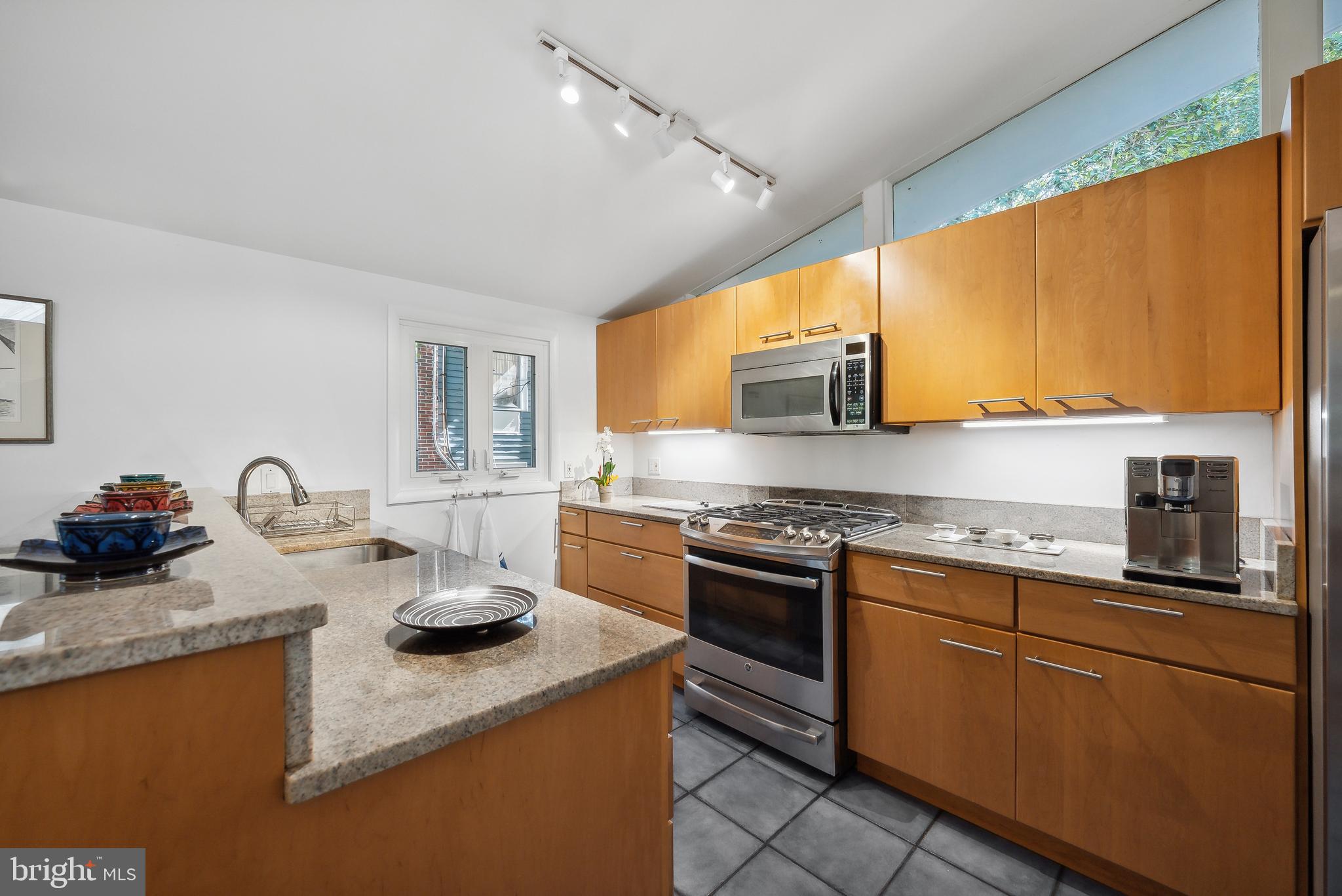 GARRETT PARK - Residential