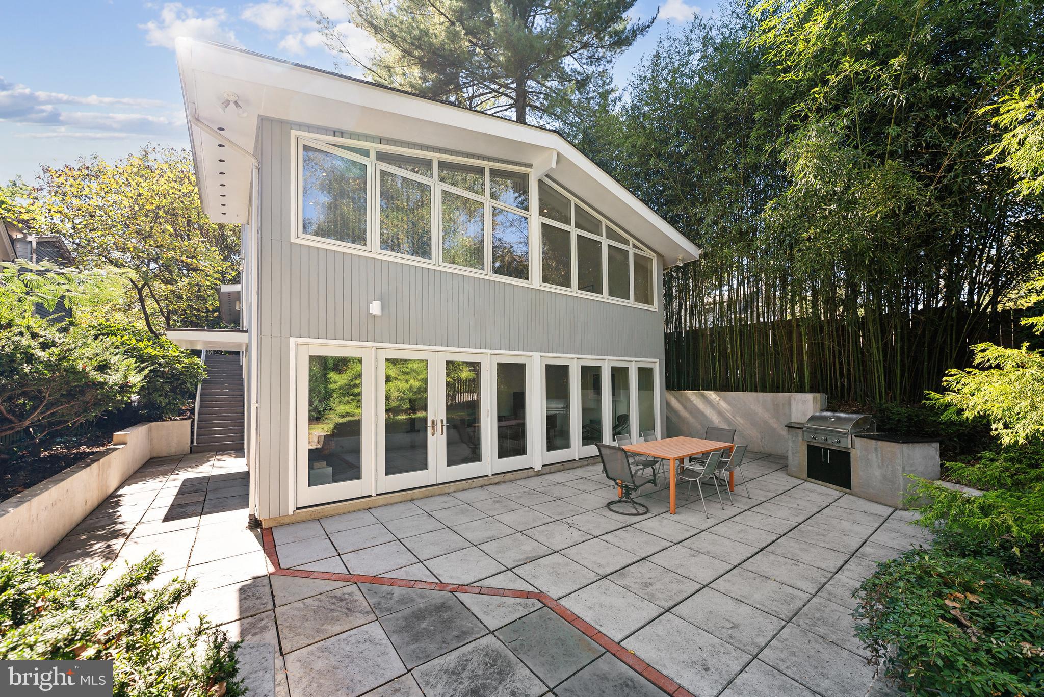 GARRETT PARK - Residential