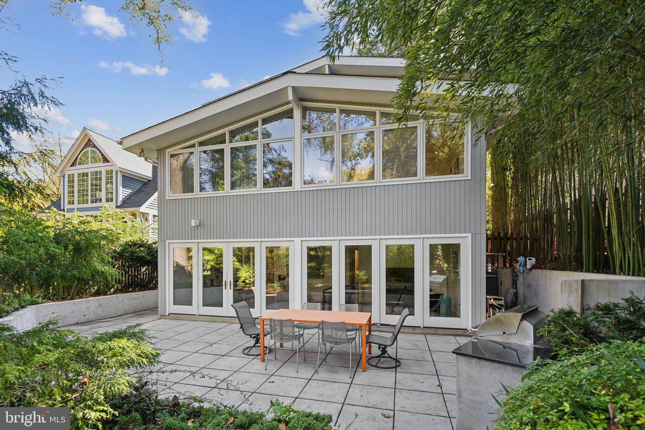 GARRETT PARK - Residential