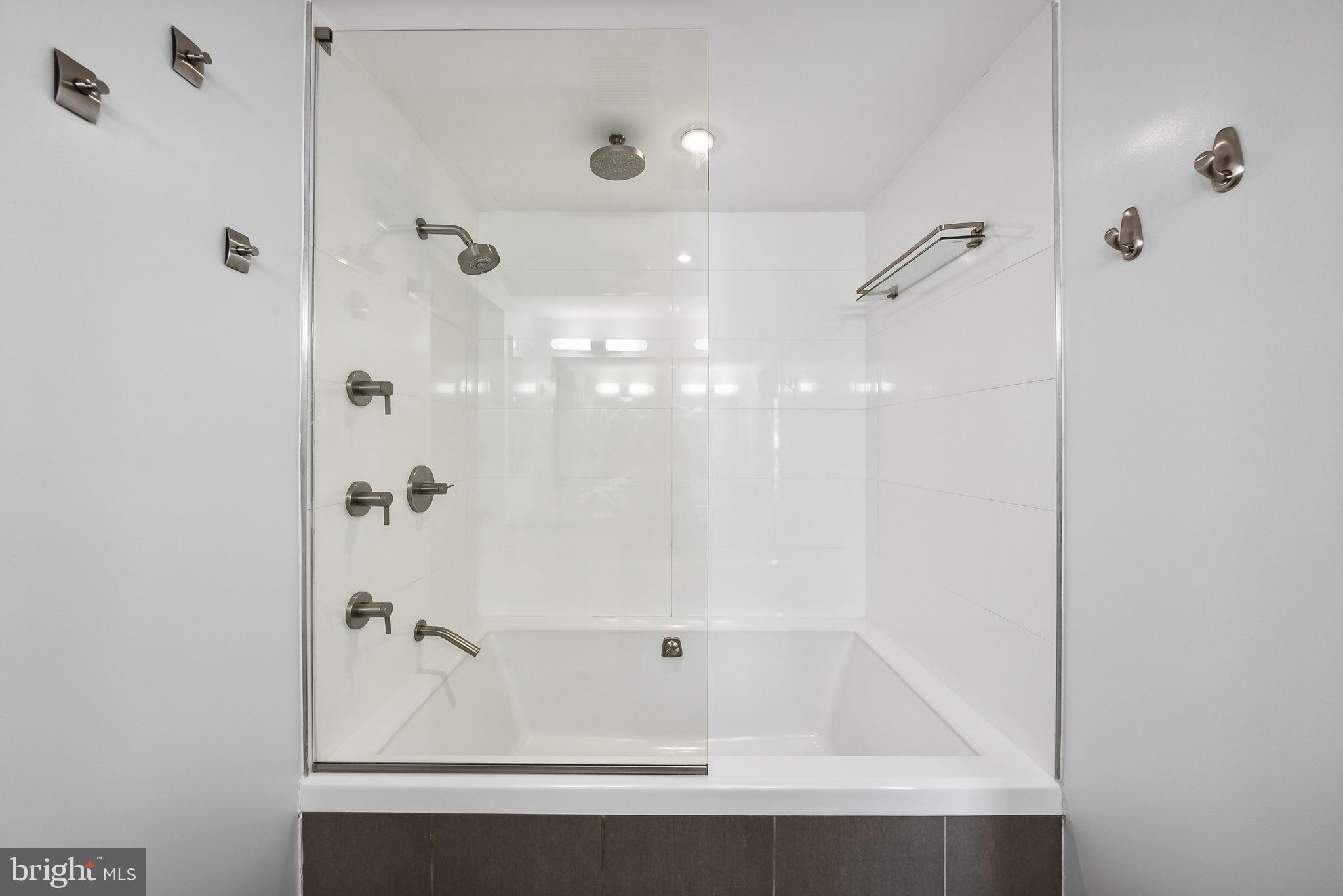 GARRETT PARK - Residential