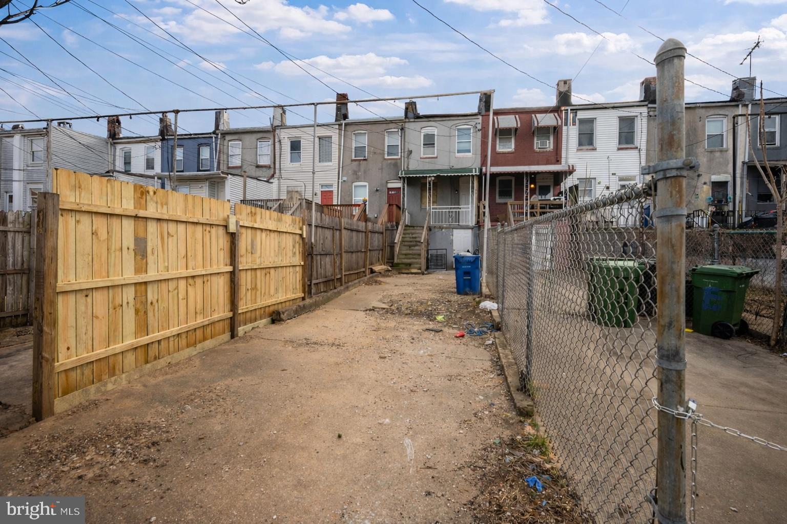 HIGHLANDTOWN - Residential