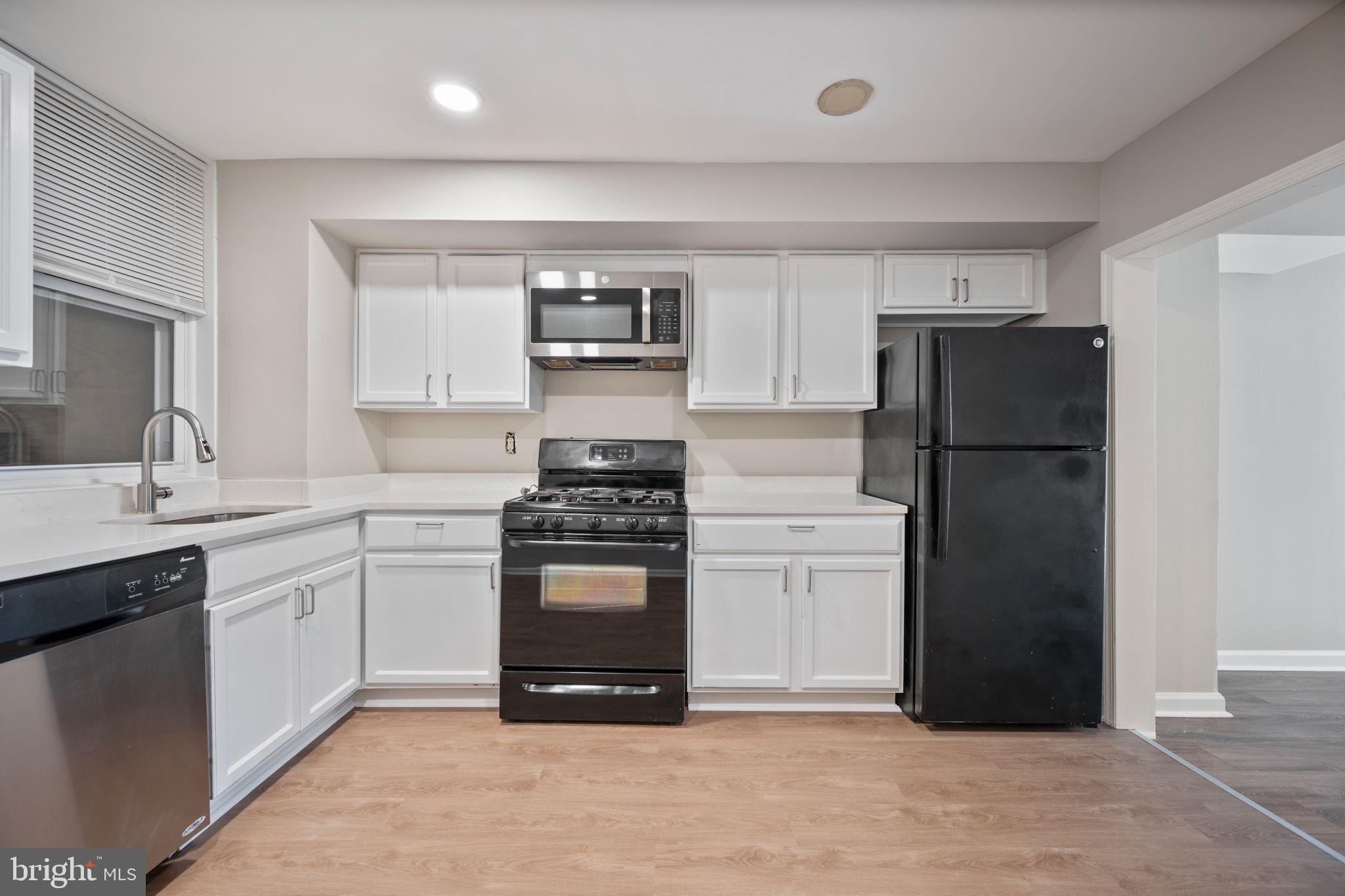 HIGHLANDTOWN - Residential