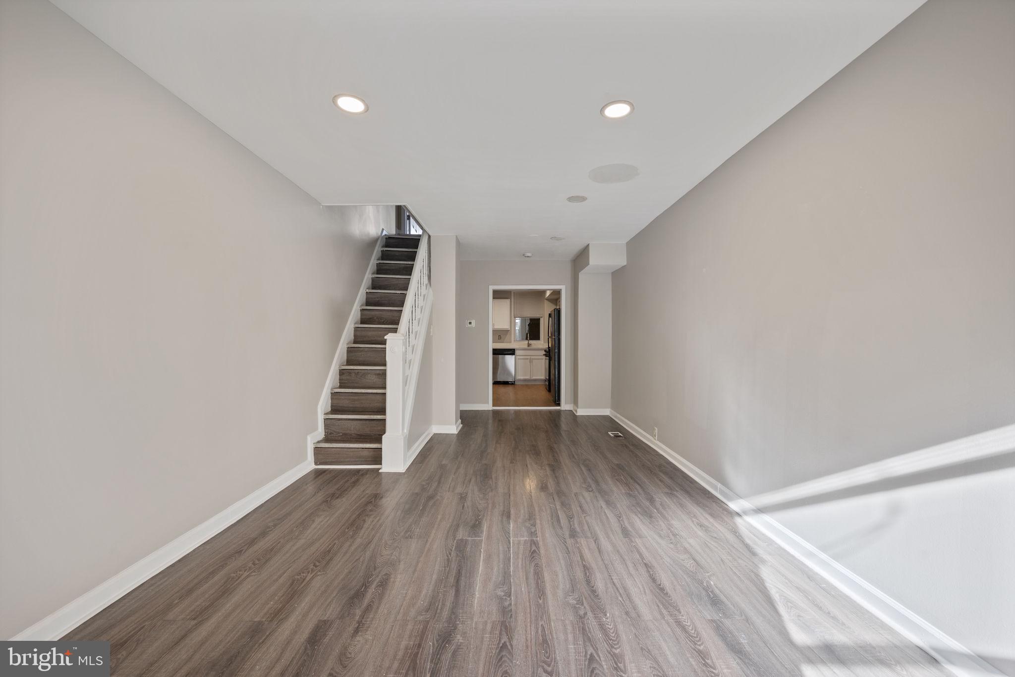 HIGHLANDTOWN - Residential