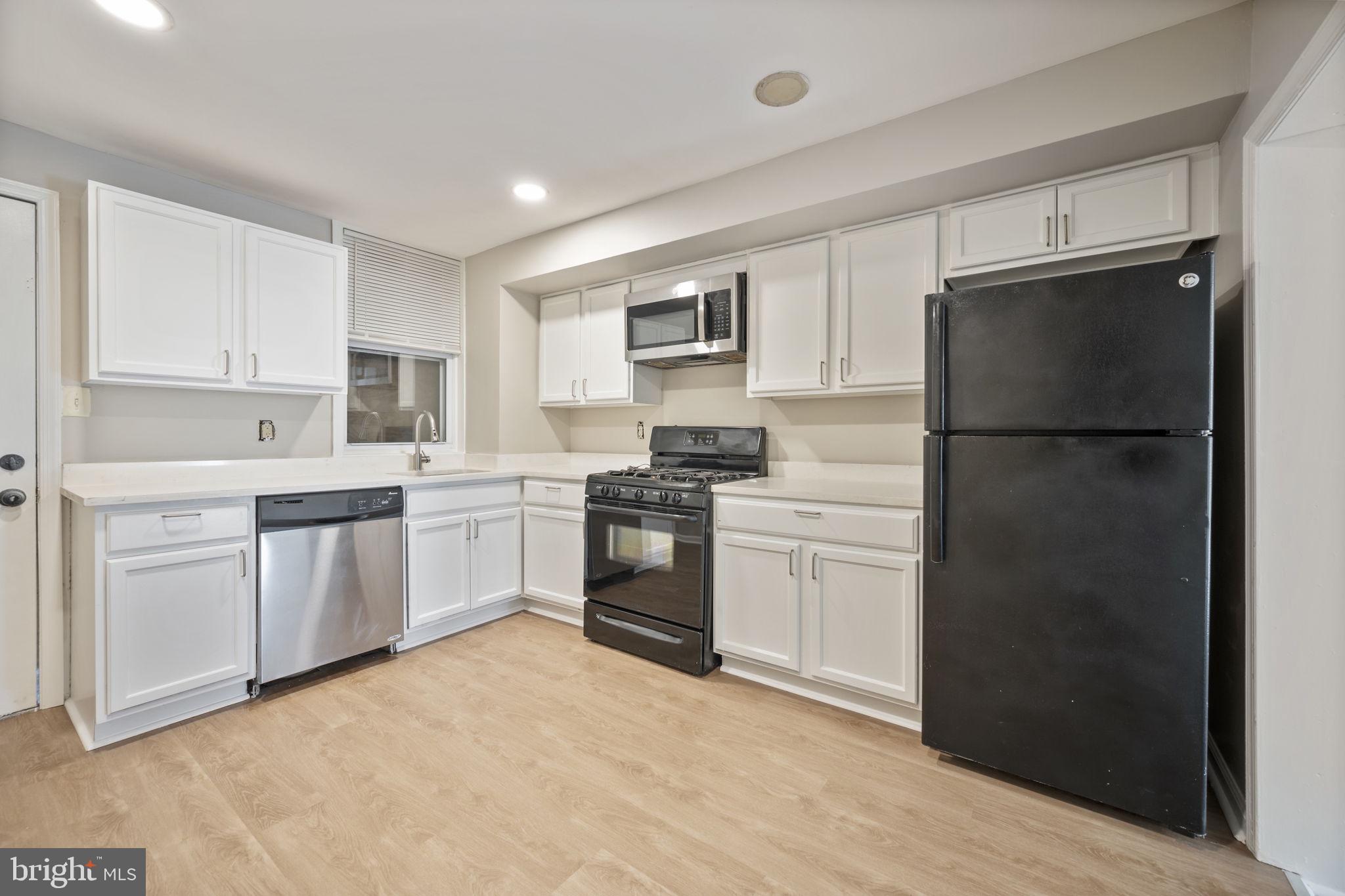 HIGHLANDTOWN - Residential