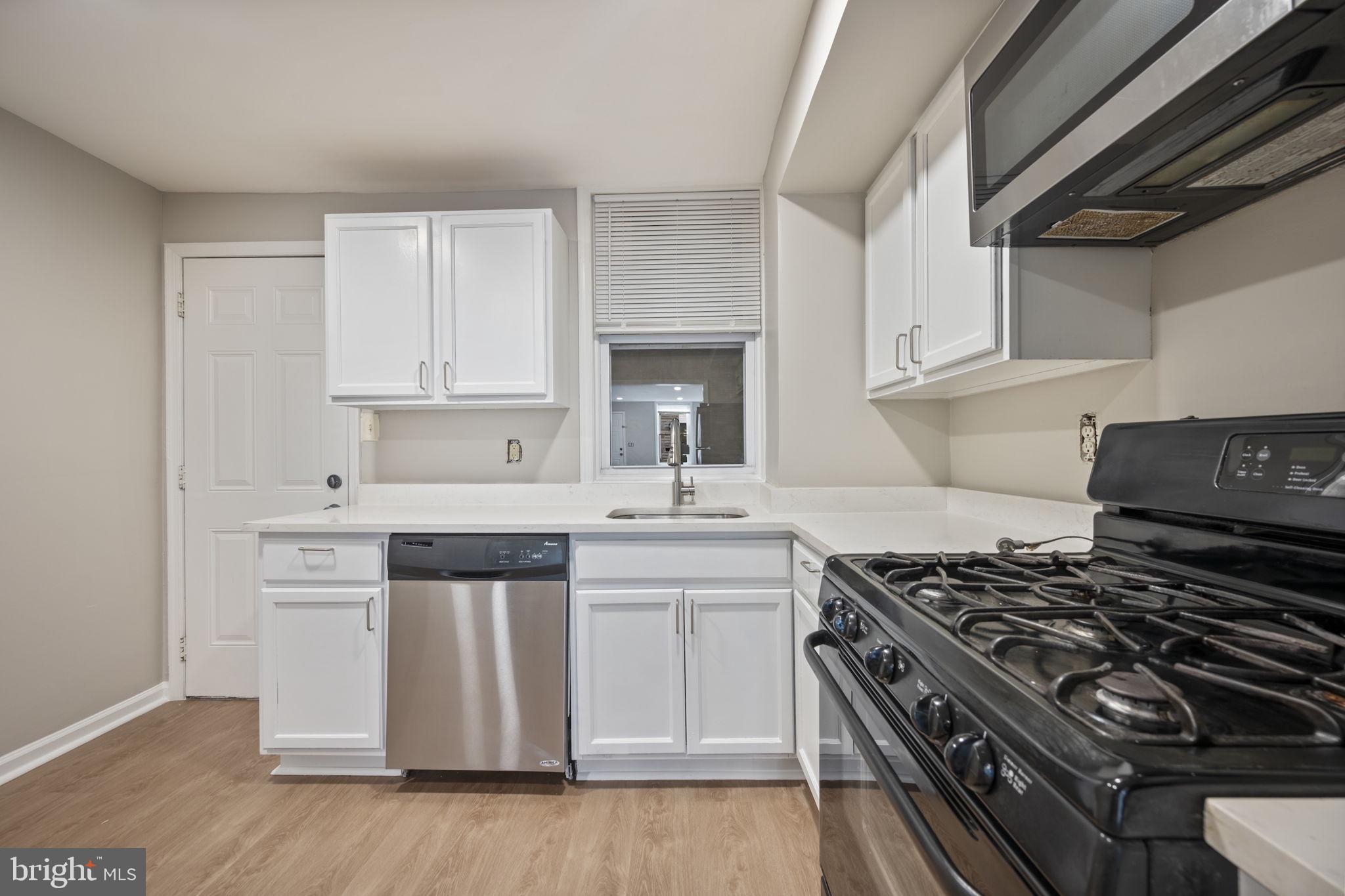 HIGHLANDTOWN - Residential