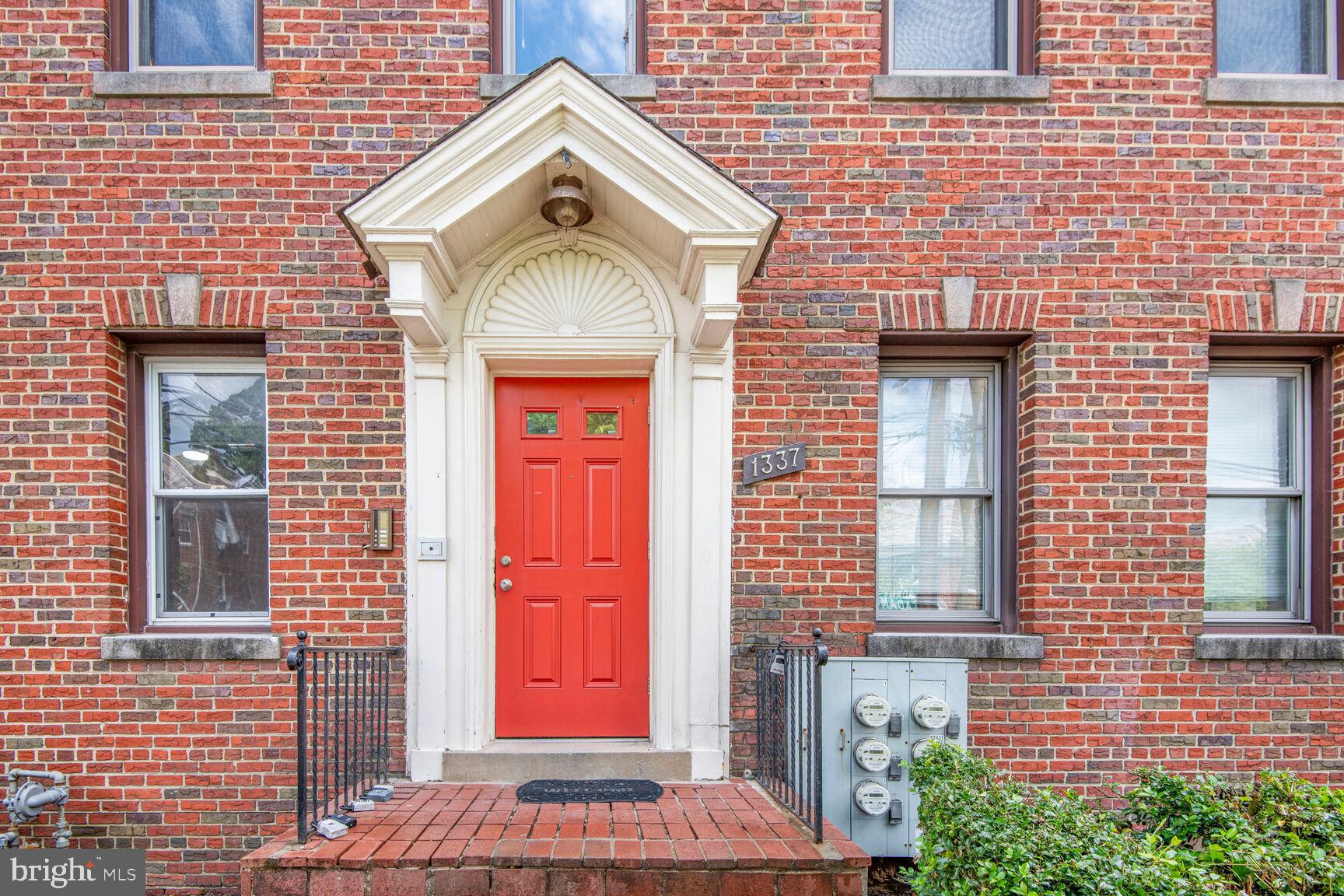 1337 ADAMS STREET NE 1