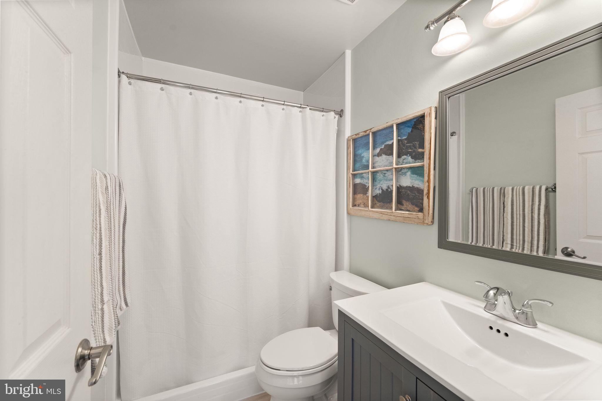 COMPTON VILLAGE - Residential