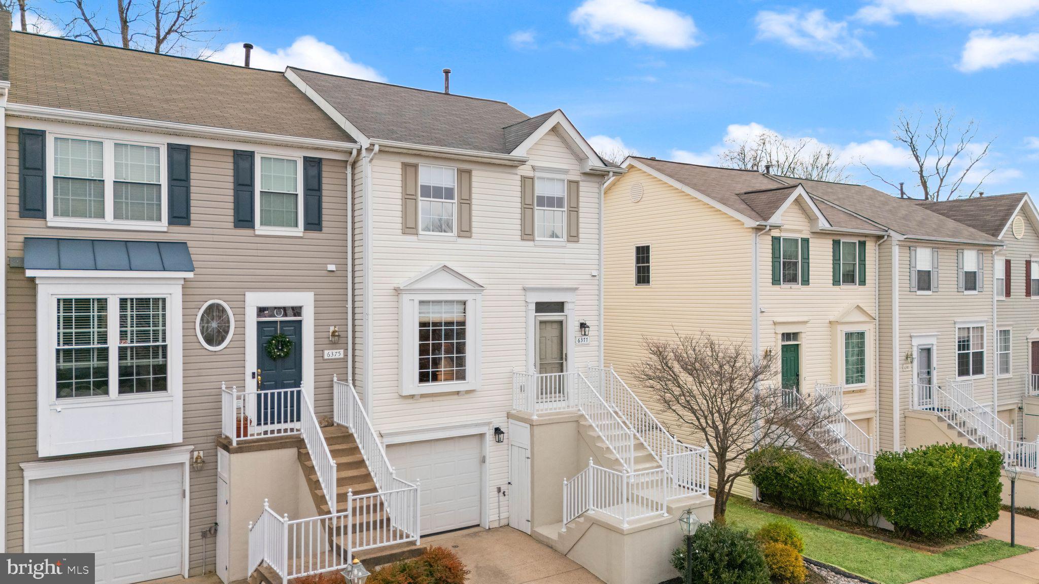 COMPTON VILLAGE - Residential