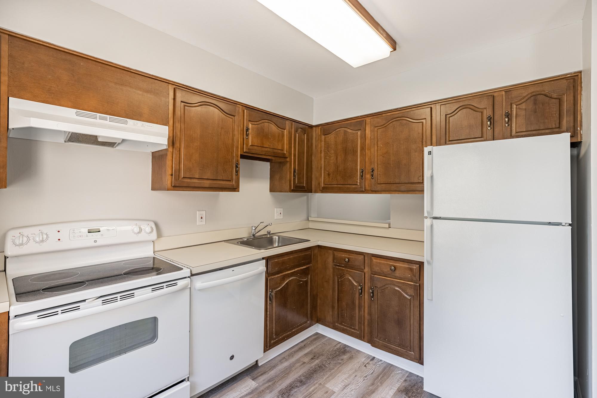 COLIN PLACE - Residential Lease