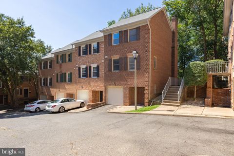 1204 WAYNE STREET N D ARLINGTON VA 22201