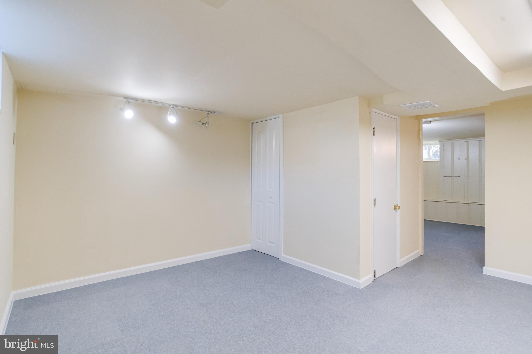 WEST EDMONDALE - Residential Lease