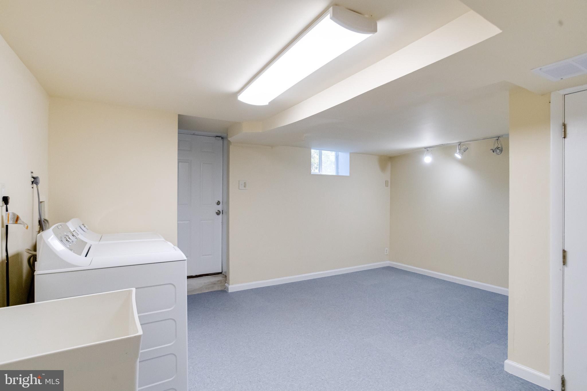 WEST EDMONDALE - Residential Lease