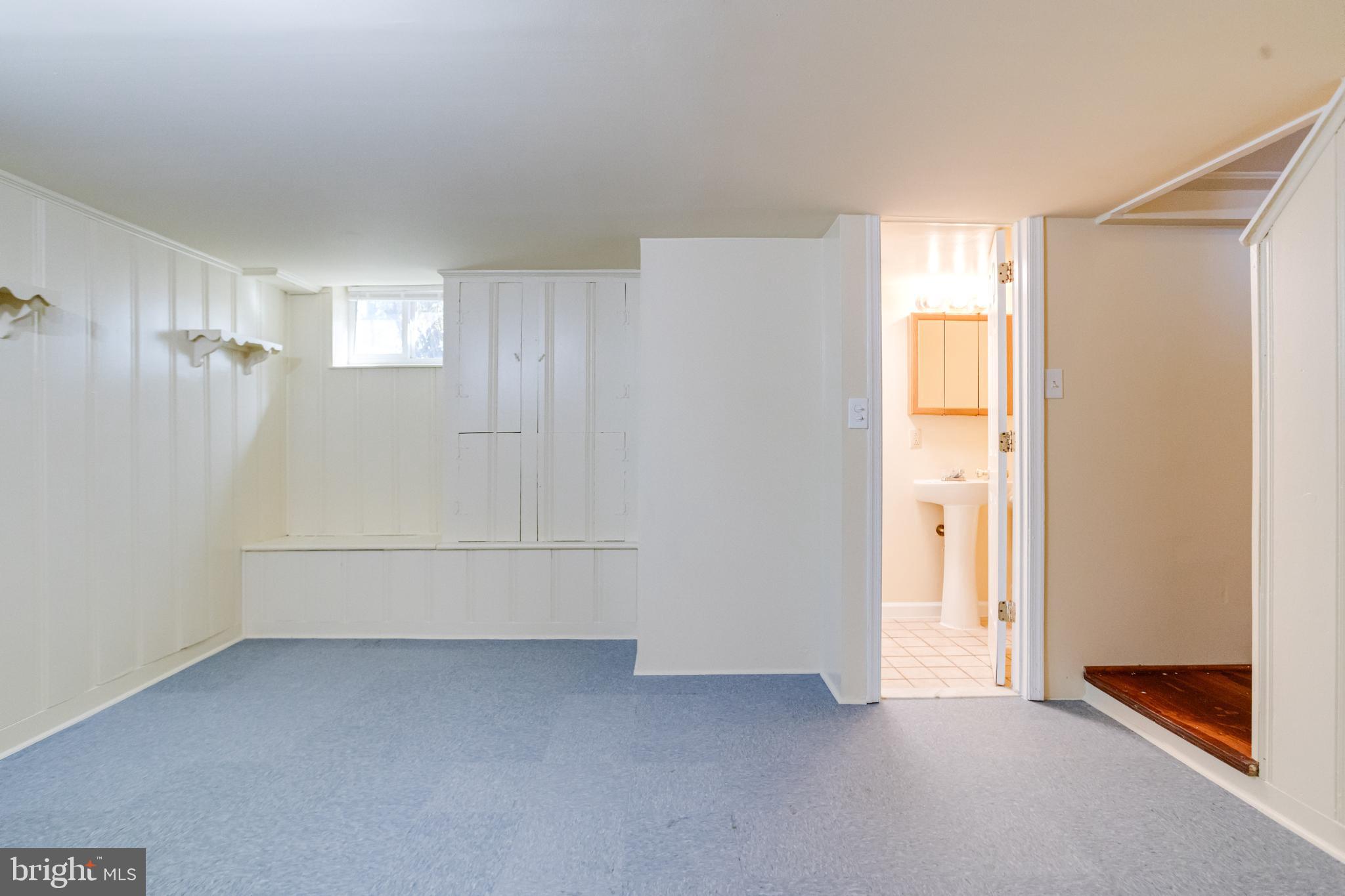 WEST EDMONDALE - Residential Lease