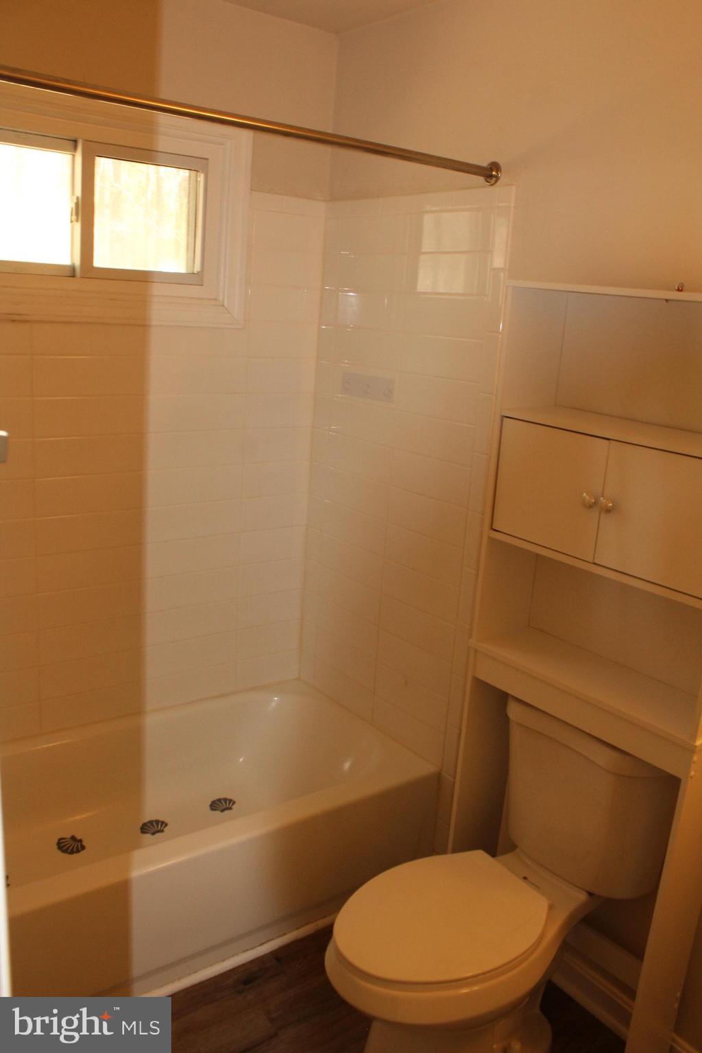 ROCKLAND CREEK ESTATES - Residential